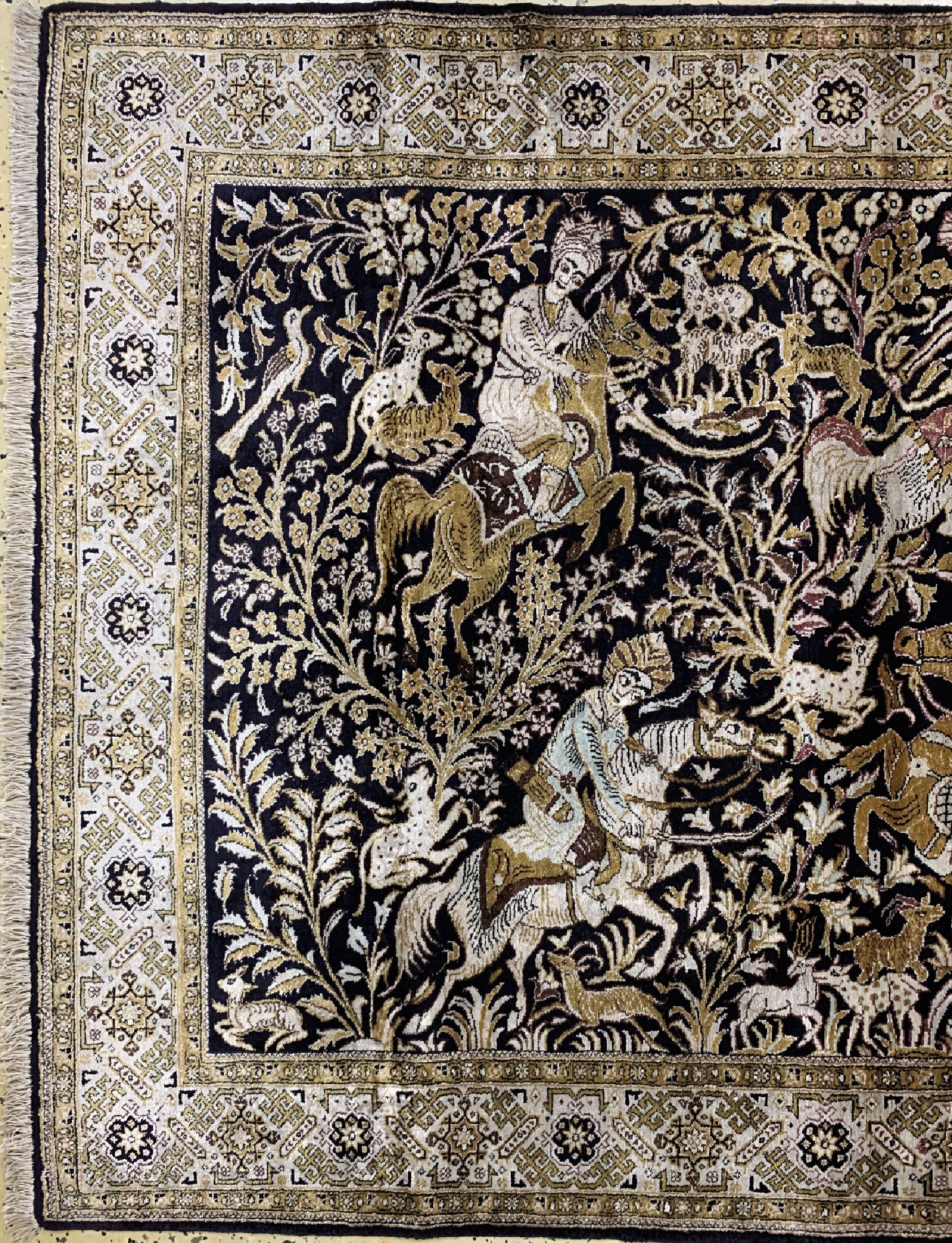 Detail a: Ghom Seide alt, Persien, um 1940, reine Naturseide, ca. 155 x 105 cm, EHZ: 1-2