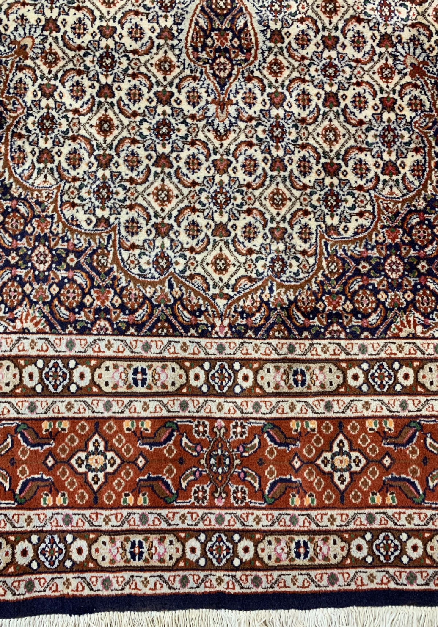 Detail b: Mud, Persien, ca. 50 Jahre, Wolle auf Baumwolle, ca. 293 x 208 cm, gereinigt, EHZ: 1-2