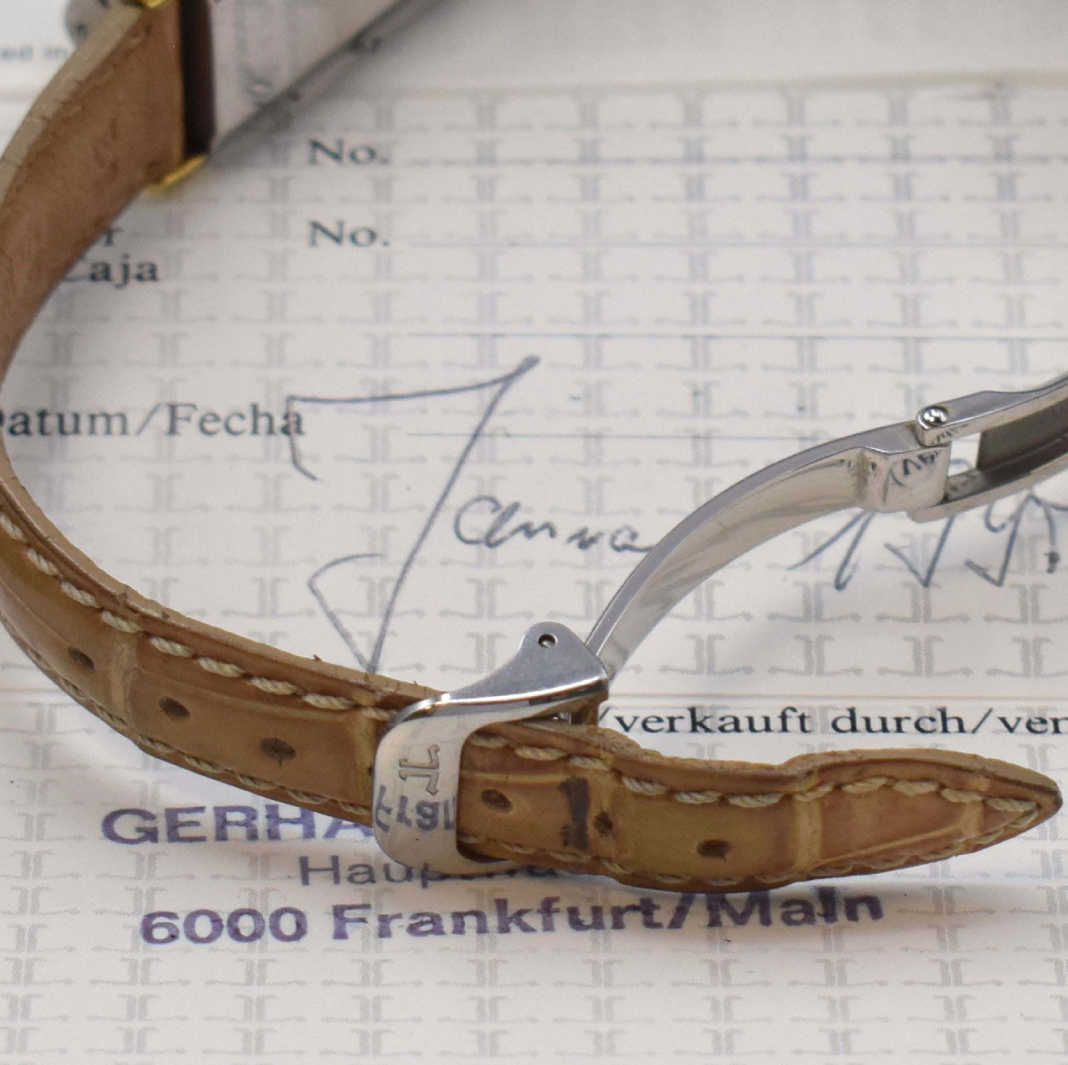 Detail d: Jaeger-LeCoultre Reverso Damenarmbanduhr in Edelstahl und Gold Referenz 261.5.08, Schweiz um 1995, quarz, drehbares Wendegehäuse, Rückseite m. ...