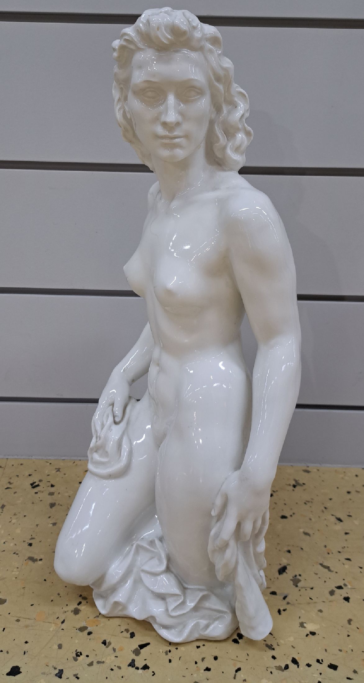 Detail c: Große Porzellanfigur "Frühling", Meissen, Modellnr. Q294, nach Robert Ullmann, weiß, 2. Wahl, H. ca. 51cm