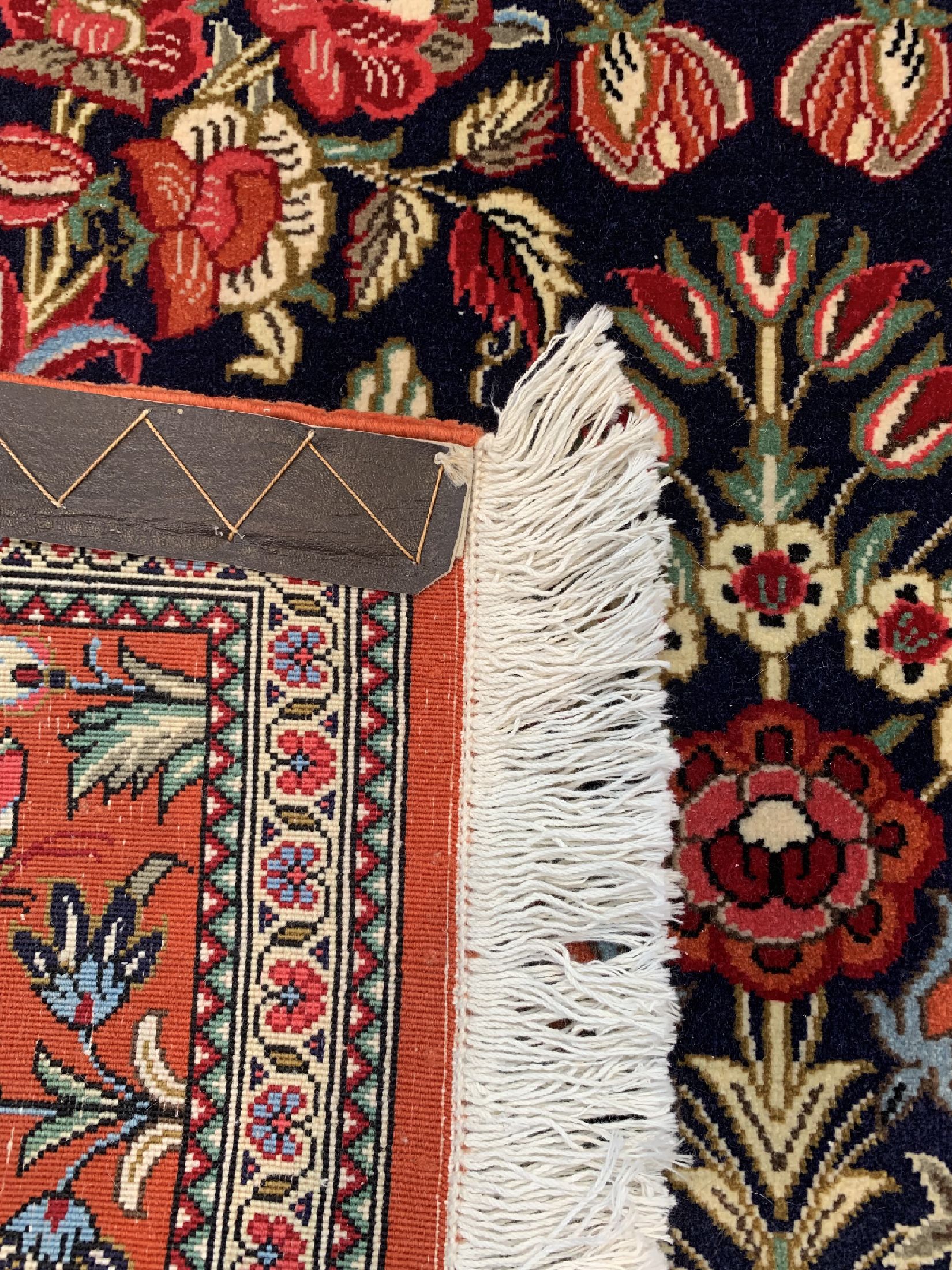 Detail e: Ghom Kork, Persien, ca. 40 Jahre, Korkwolleauf Baumwolle, ca. 165 x 110 cm, EHZ: 1-2