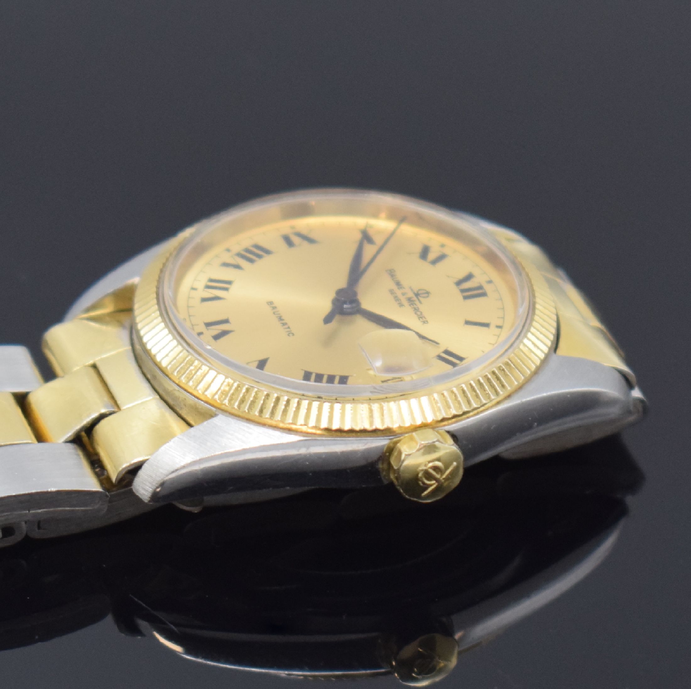 Detail c: BAUME & MERCIER Baumatic Armbanduhr Referenz 1187 in Stahl/Gold, Schweiz um 1970, Automatik, 2-teil. Geh., Boden geschr., orig. Gliederband m. ...