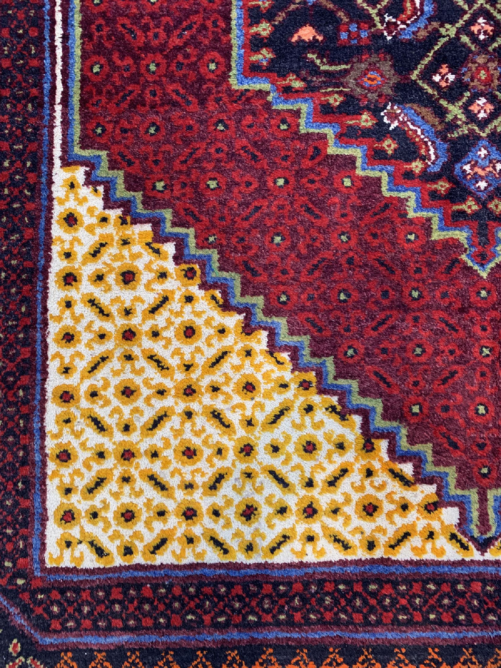 Detail c: Karabagh alt, Kaukasus, um 1940, Wolle auf Wolle, ca. 242 x 150 cm, EHZ: 2