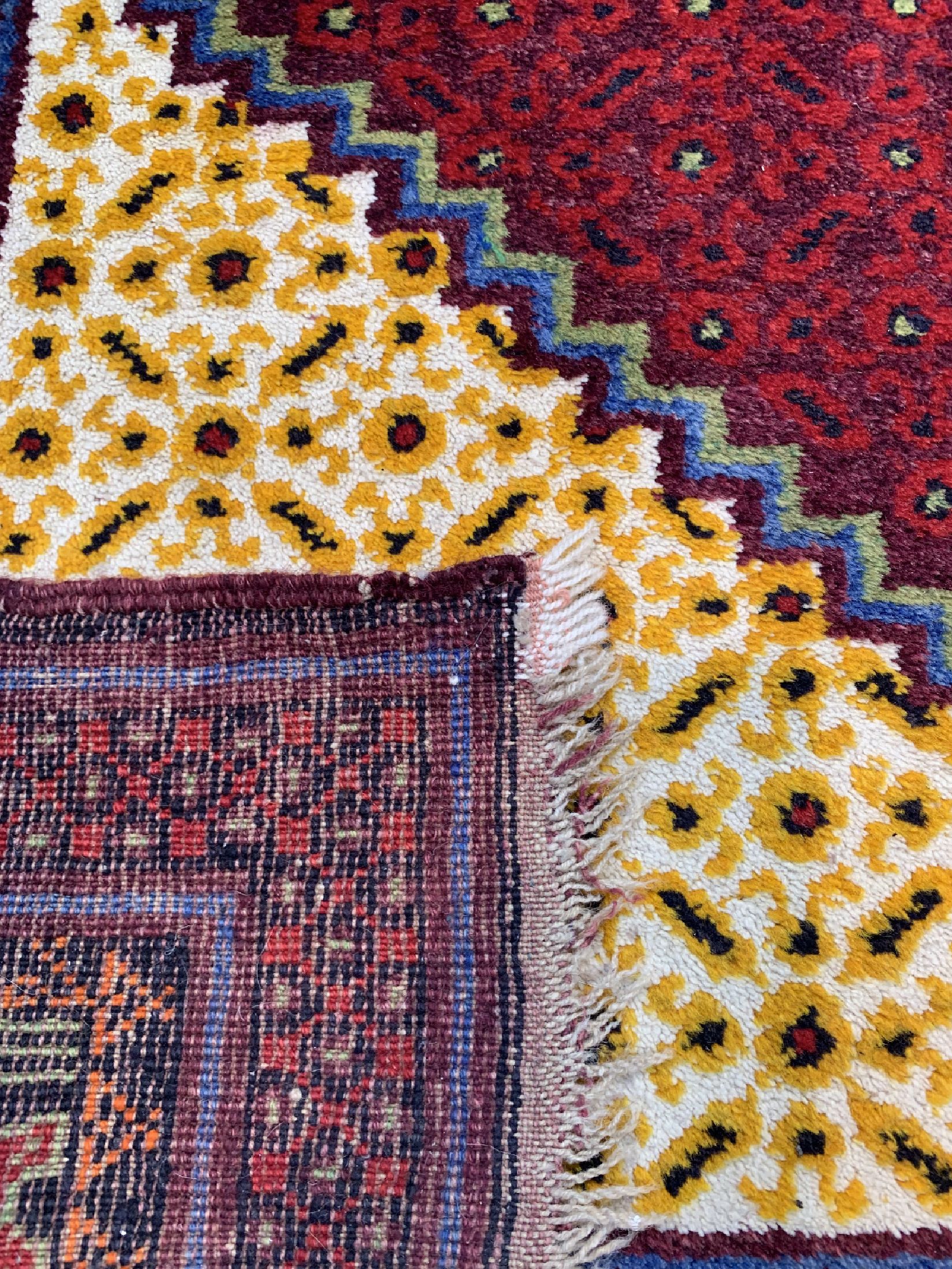 Detail d: Karabagh alt, Kaukasus, um 1940, Wolle auf Wolle, ca. 242 x 150 cm, EHZ: 2