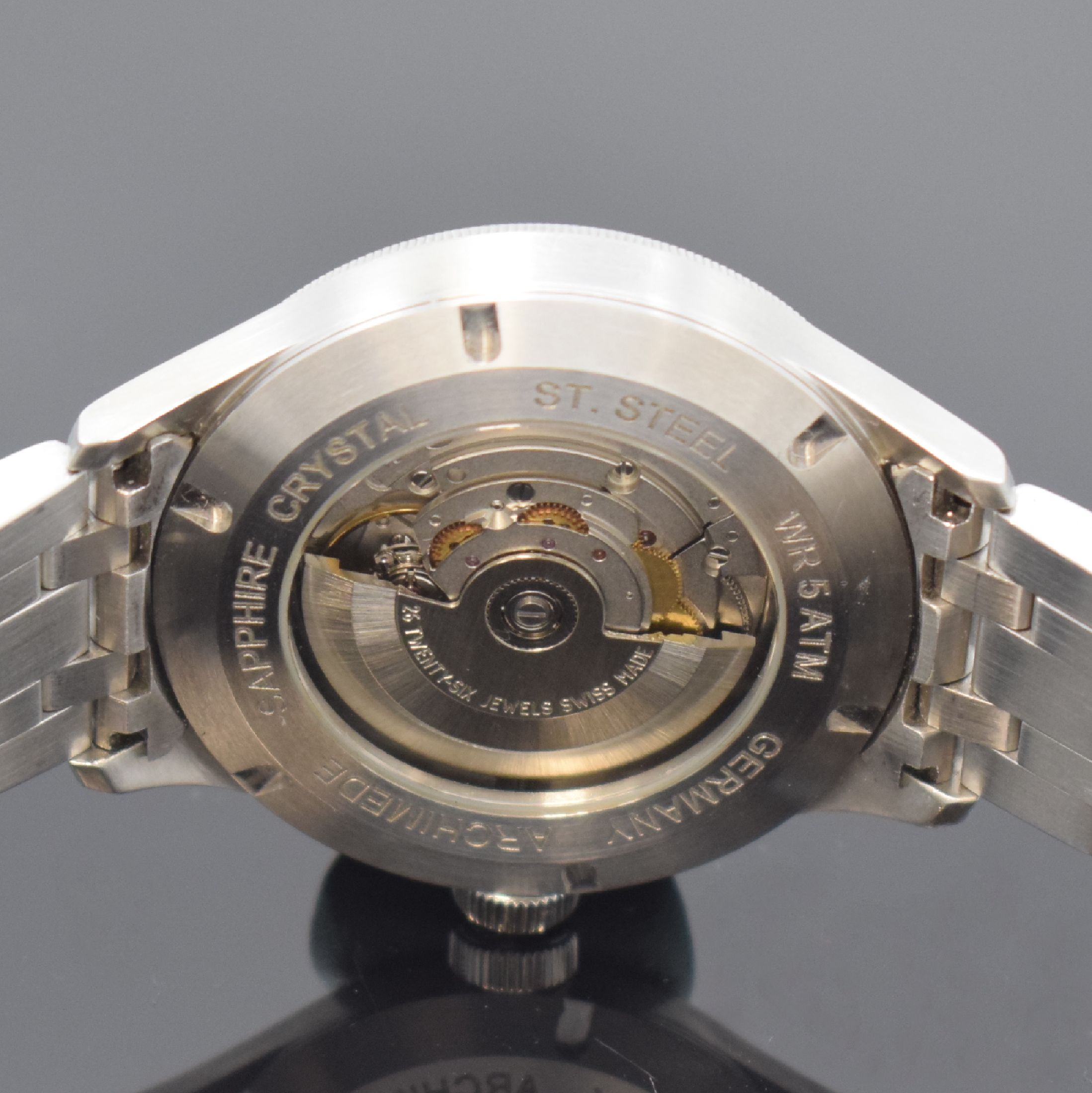 Detail e: ARCHIMEDE Herrenarmbanduhr in Stahl, Deutschland um 2015, Automatik, beids. vergl. Geh., Saphirgl., Boden verschr., orig. Stahlband m. Faltschl., ...