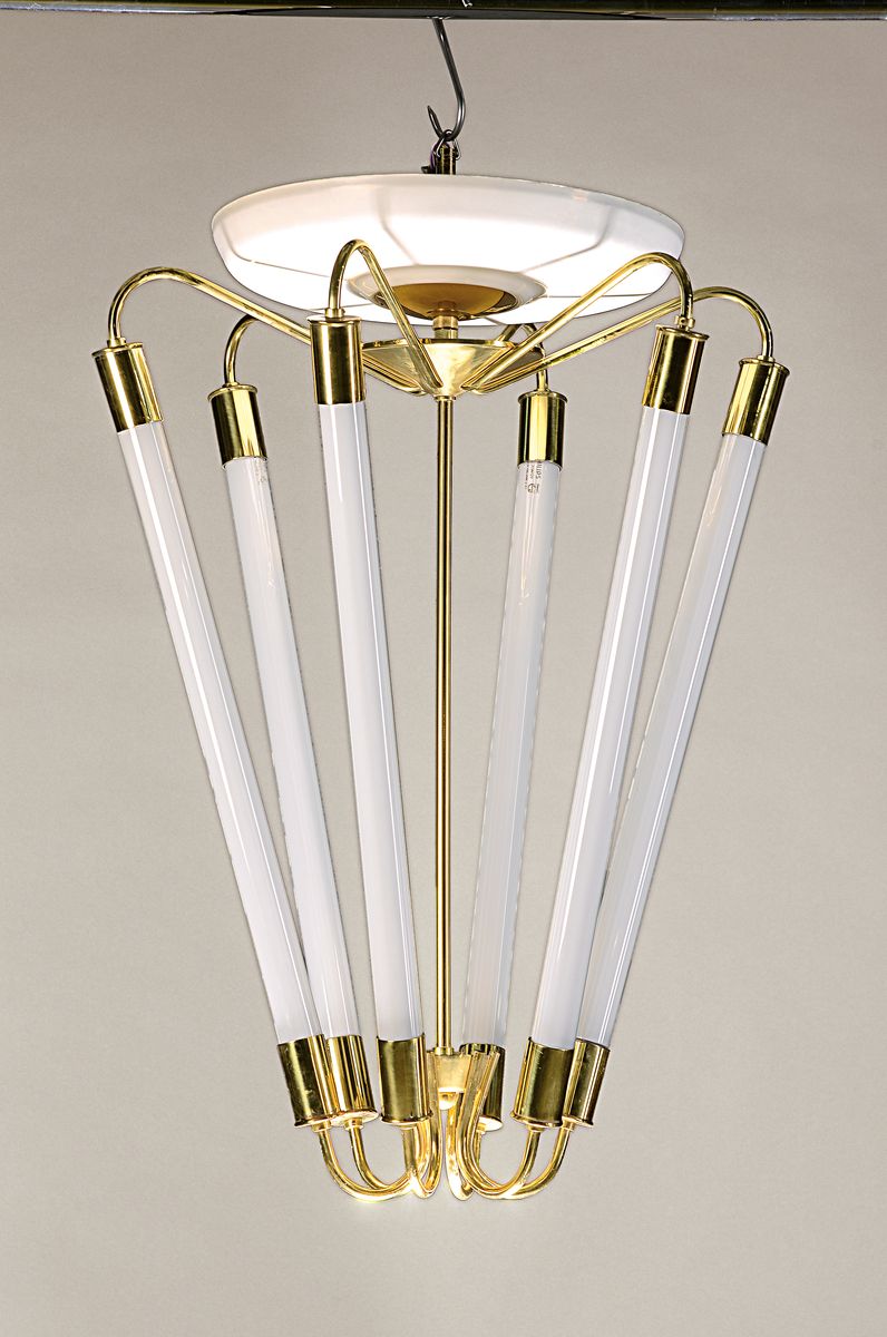 Art-Deco-Stil Kino-/Saallampe, wohl Kaiser & Co., Mitte 20.Jh., Messingkorpus, 6 Brennstellen mit Neonröhren, Alterssp., H.85 cm, D. 63 cm, Funktion ...