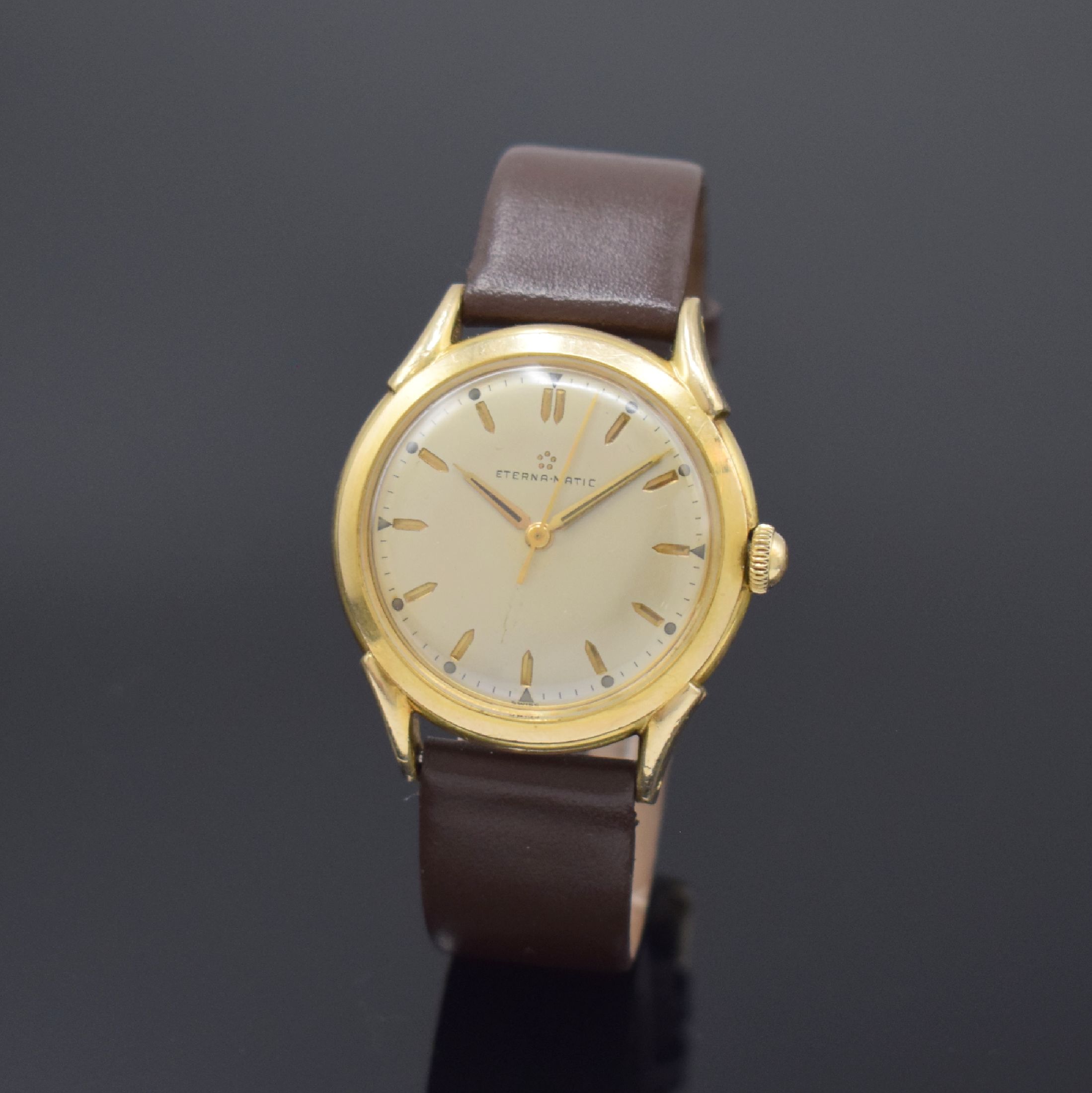 ETERNA-MATIC vergoldete Herrenarmbanduhr, Schweiz um 1950, Automatik, Stahlboden verschr., silb. Zifferbl. m. gold. Std.-Ind., gold. Zeiger, Kal. ...