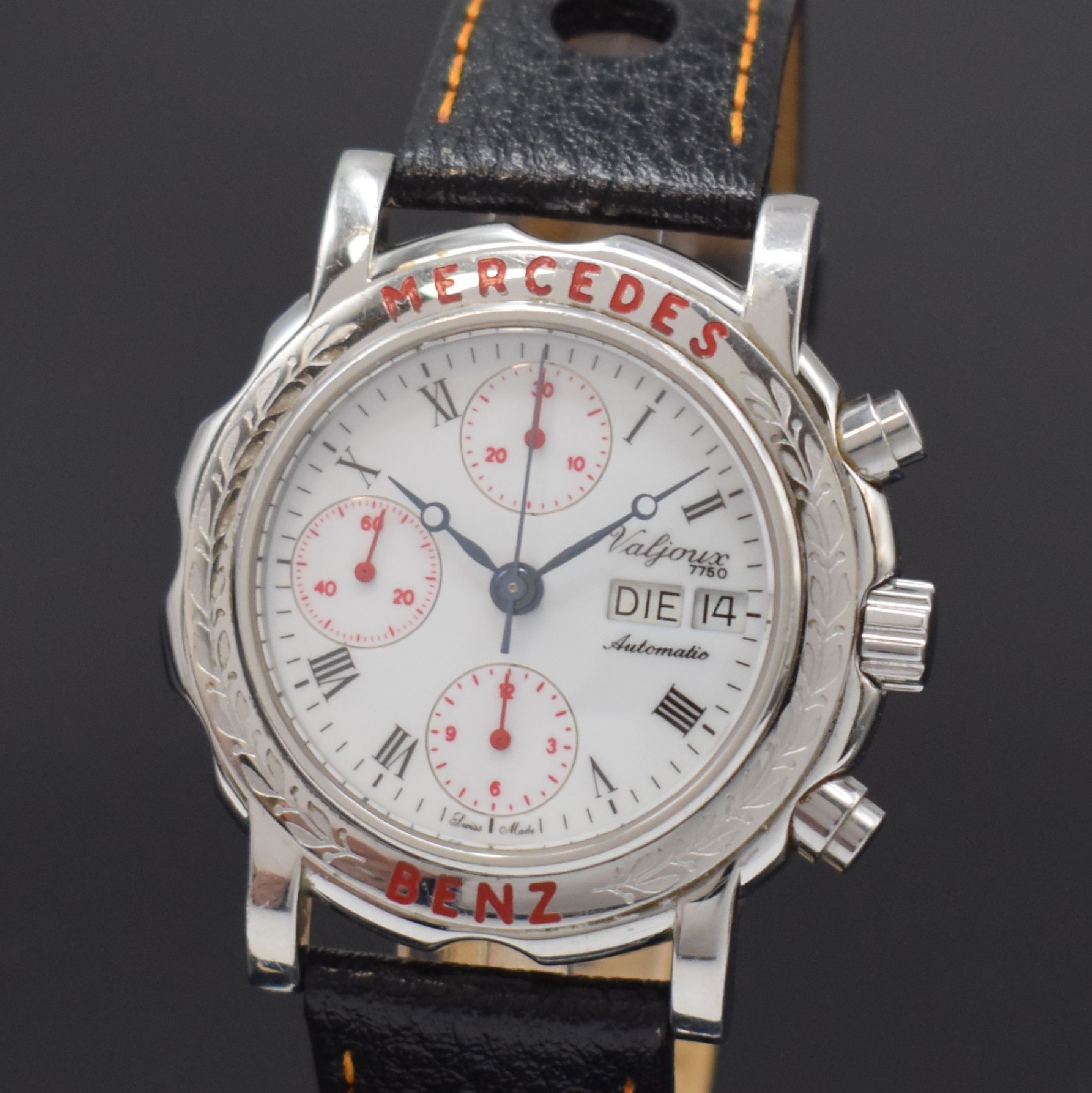 Detail a: MERCEDES BENZ Herrenarmbanduhr mit Chronograph in Stahl, Schweiz um 1990, Automatik, beids. vergl. Geh., Krone verschr., Boden 6- fach verschr., ...