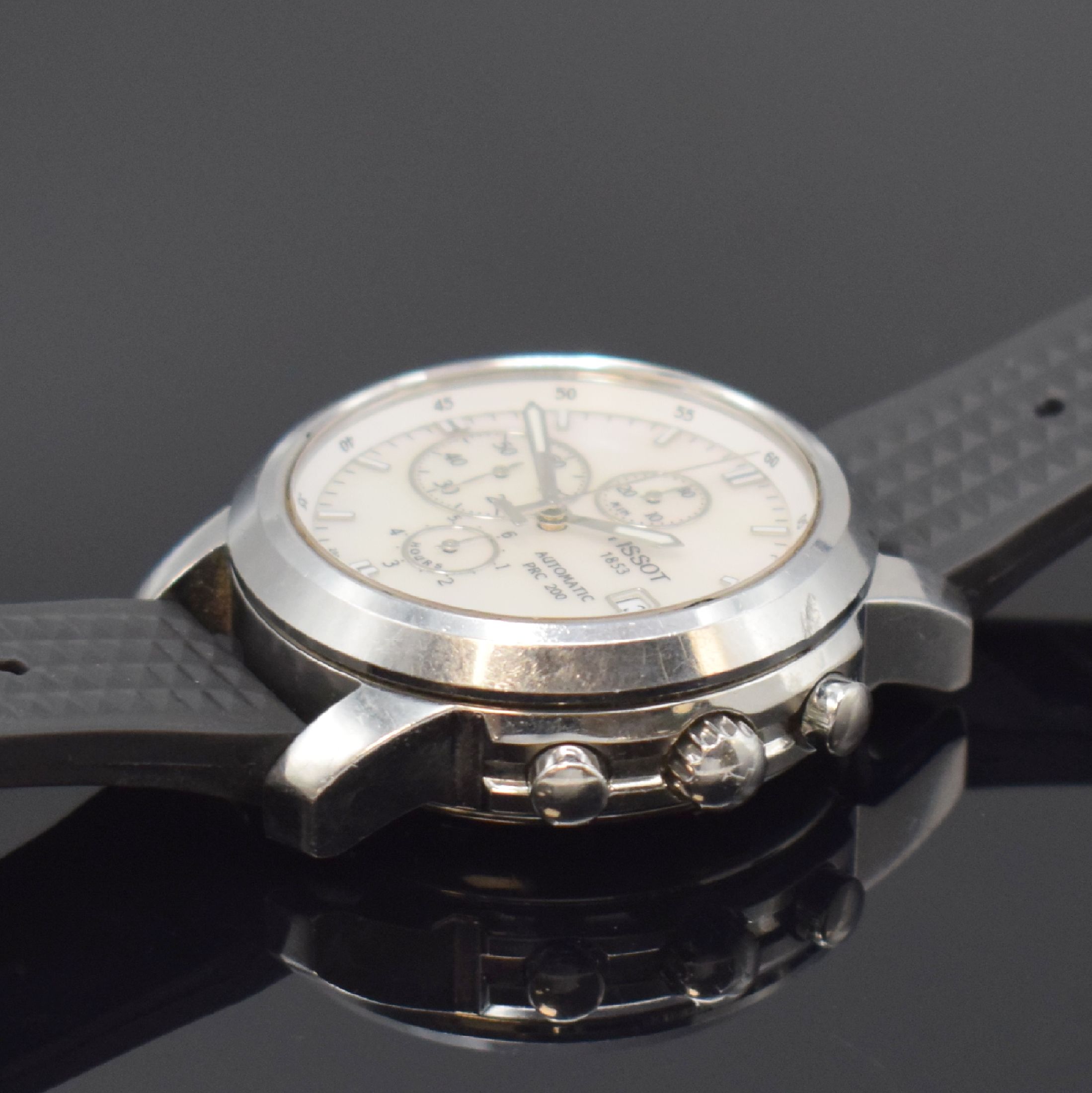 Detail b: TISSOT PRC 200 Herrenarmbanduhr mit Chronograph in Stahl Referenz T014427A, Schweiz um 2010, Automatik, beids. vergl. Geh., Saphirgl., Boden u. Krone ...