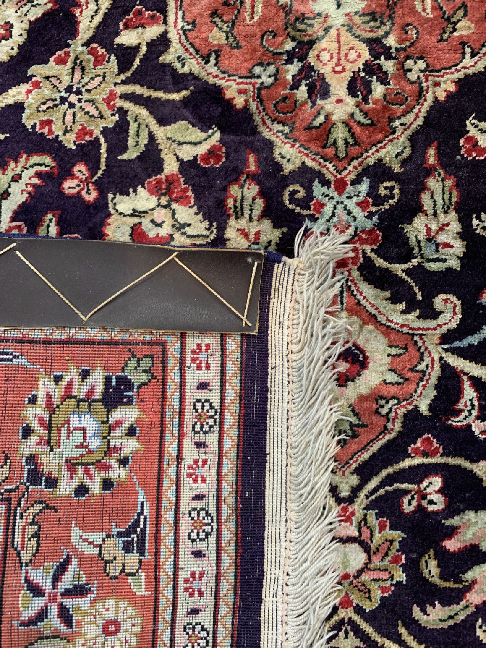 Detail d: Ghom Seide, Persien, ca. 50 Jahre, reine Naturseide, ca. 120 x 80 cm, Reinigungsbedürftig, EHZ: 1-2