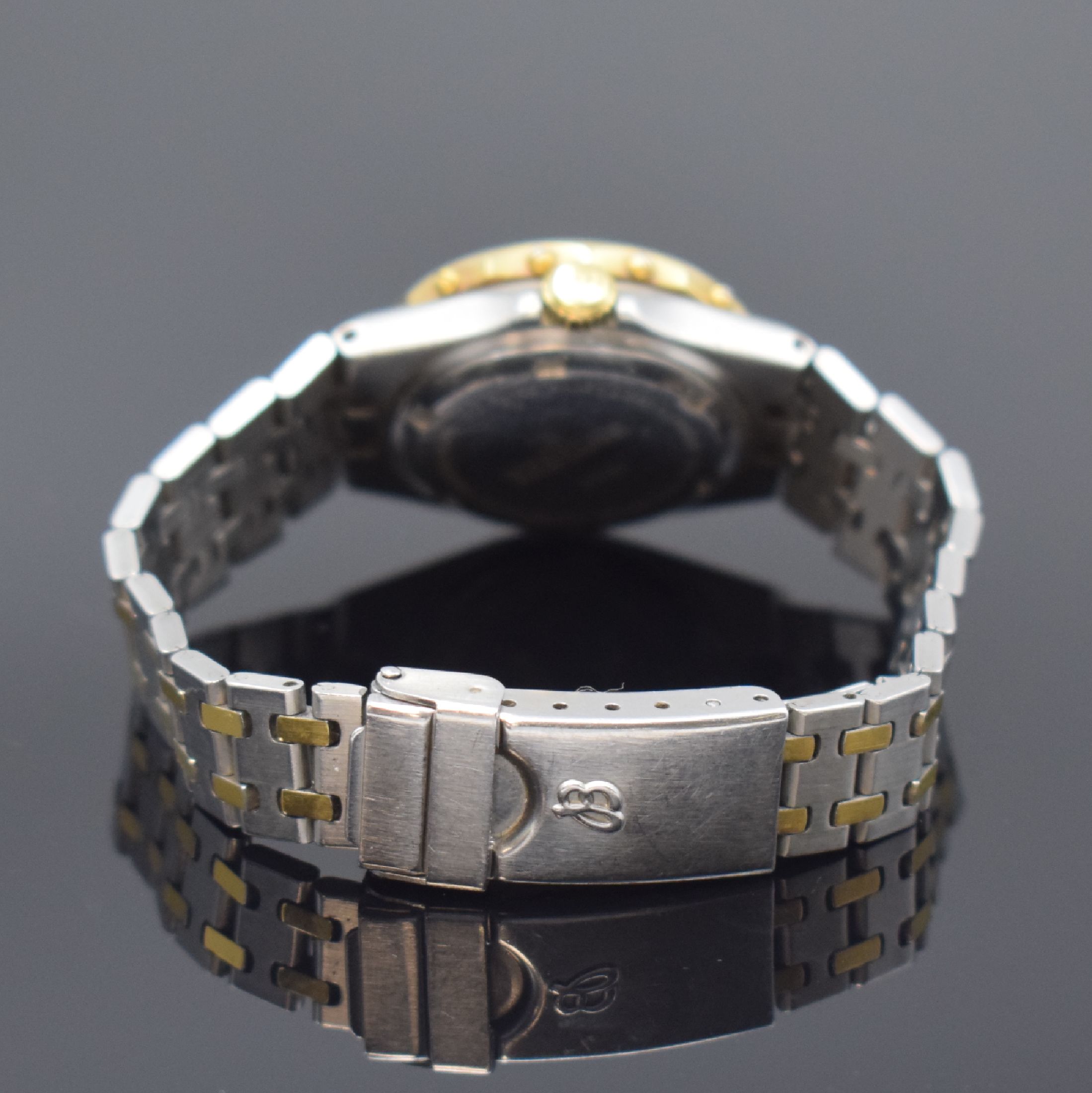 Detail b: BREITLING Tabarly Damenarmbanduhr in Stahl/Gold, Schweiz um 1985, quarz, Boden geschr., orig. Gliederband m. Faltschl., verg. Lünette mit Windrose, ...
