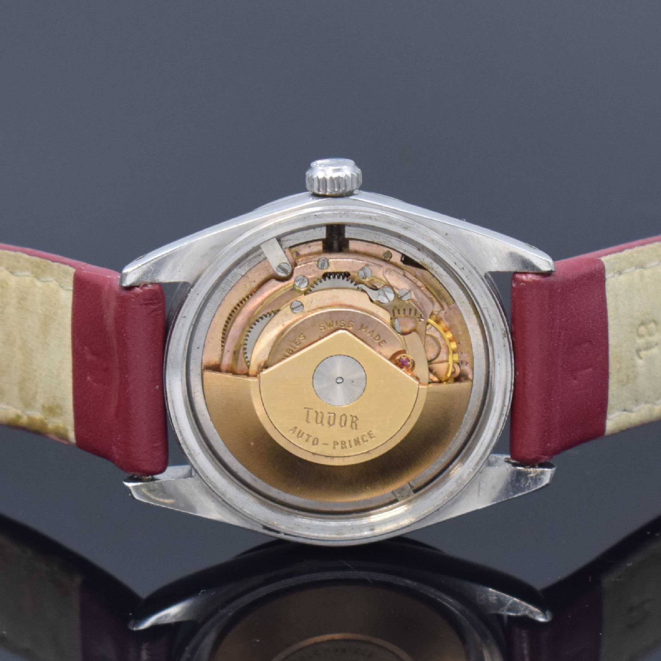 Detail e: TUDOR Prince Oysterdate Armbanduhr in Stahl Referenz 7965, Schweiz um 1960, Automatik, Rolex Geh., Boden u. Krone verschr., neutr. Lederband m. Rolex ...