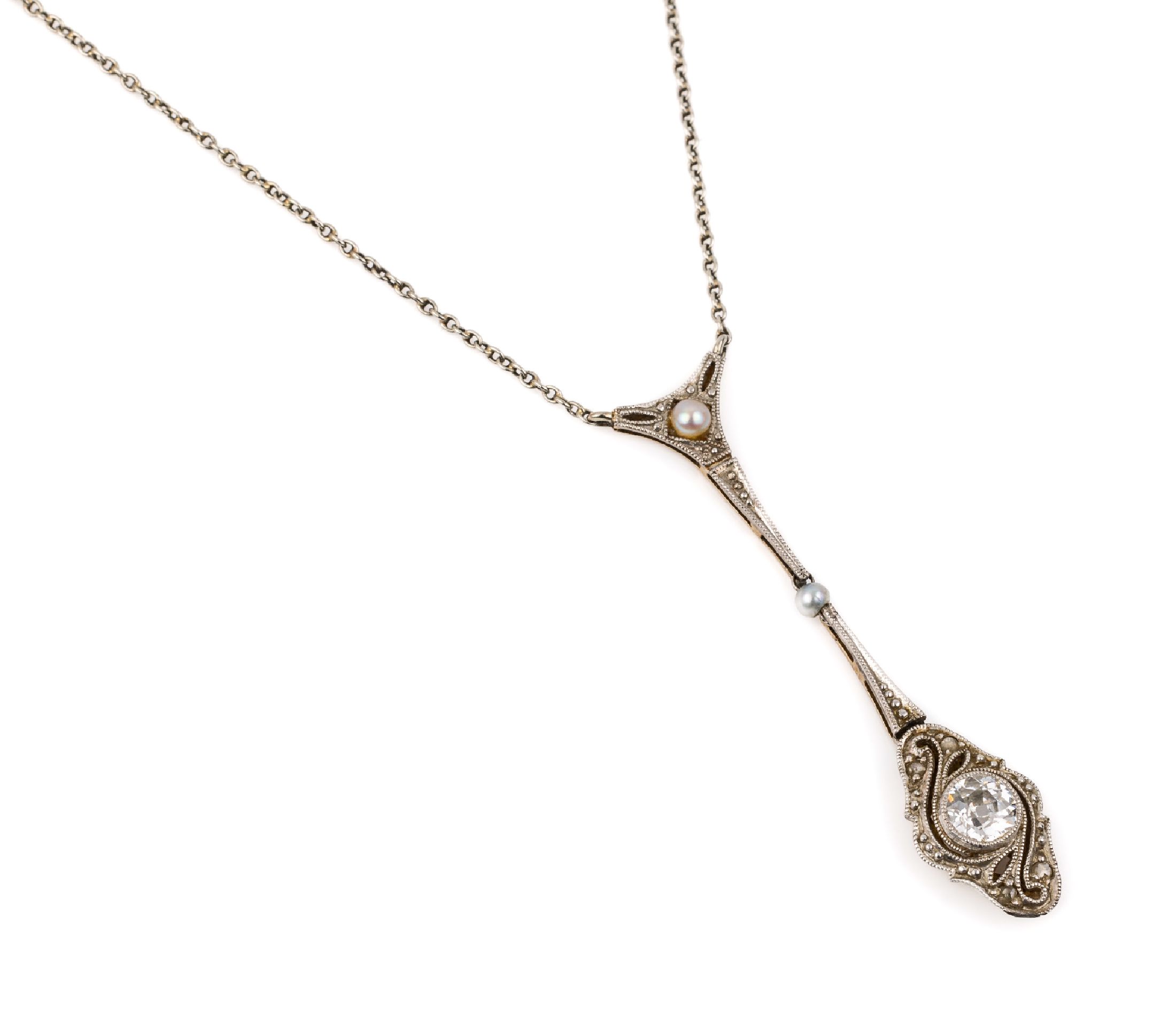 14 kt Gold Jugendstilcollier, um 1900, GG 585/000 und Platin gepr., Kette sek., WG 585/000 gepr., Altschliff-Diamant ca. 0.20 ct, 2 kl. Naturperlen, ...