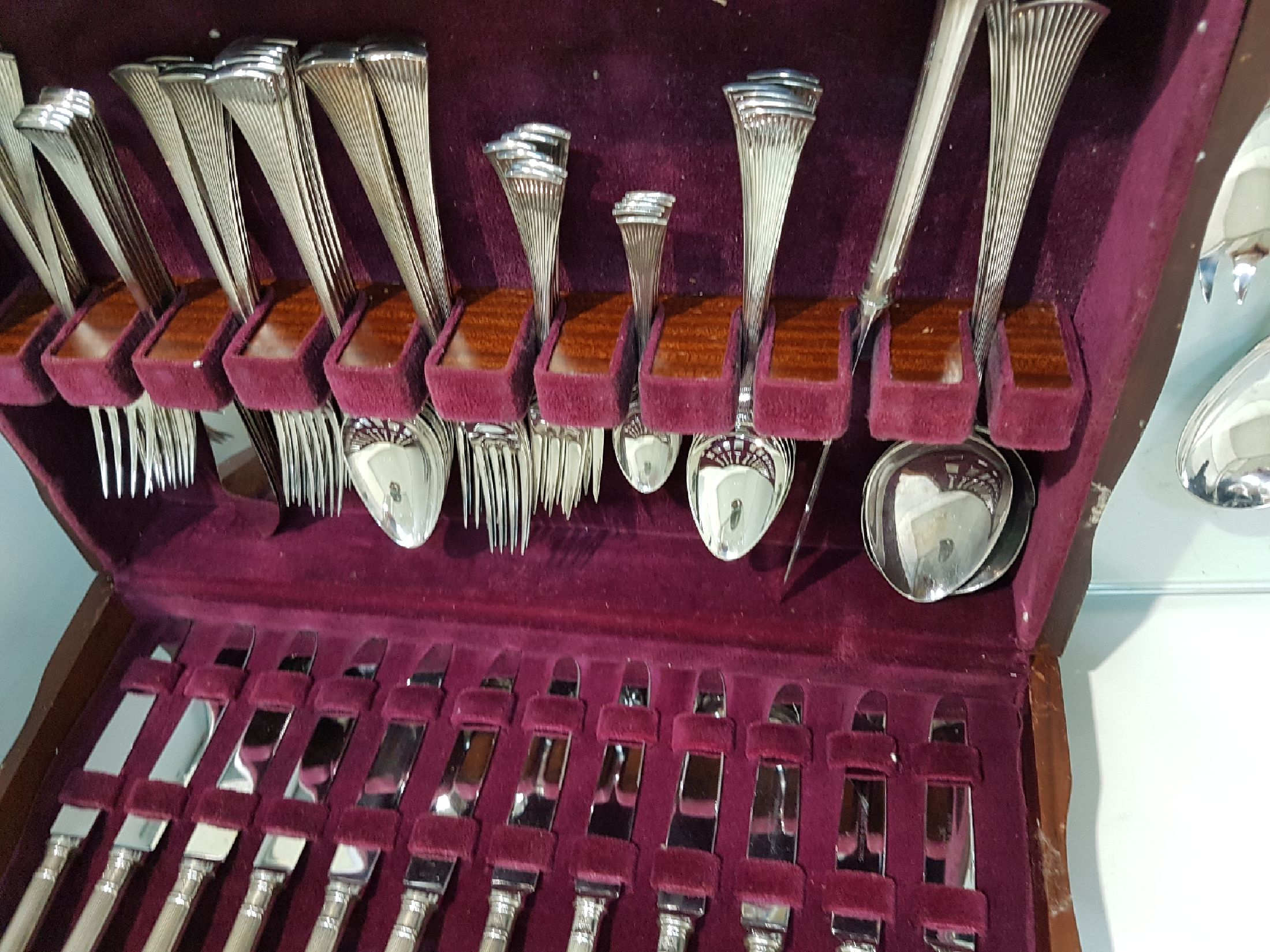 Detail h: Besteck "Avenue", Robbe & Berking für 6 Personen, 70 Teile, 800er Silber, 6 Menuegabeln, 6 Menuemesser, 6 Menuelöffel, 6 ...