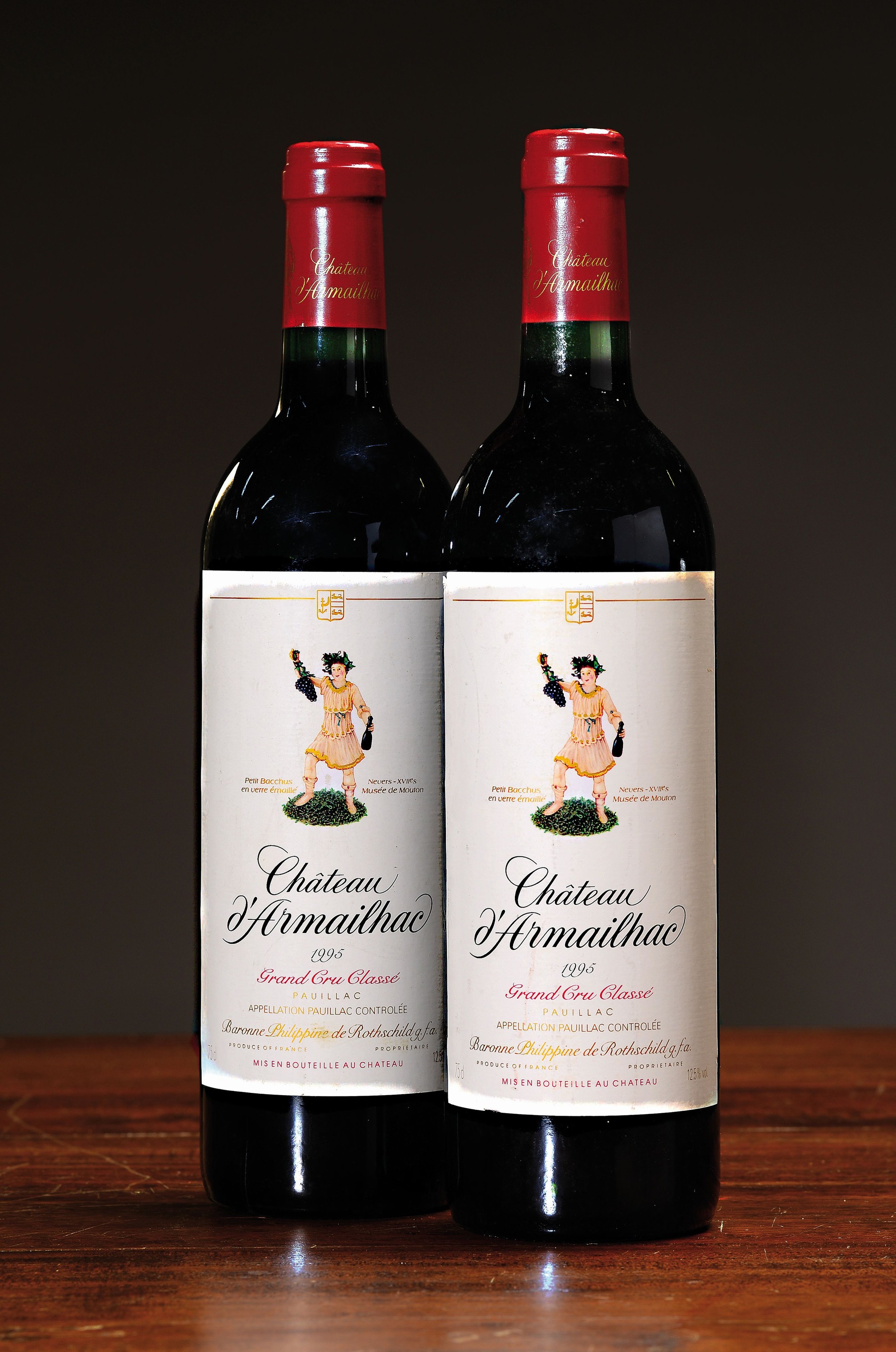 2 Flaschen 1995 Chateau Armailhac, Grand Cru Classé, Pauillac, Baronne Philippe de Rothschild g.f.a., 12.5 vol., 75cl, rückseitige Etikett l. ...