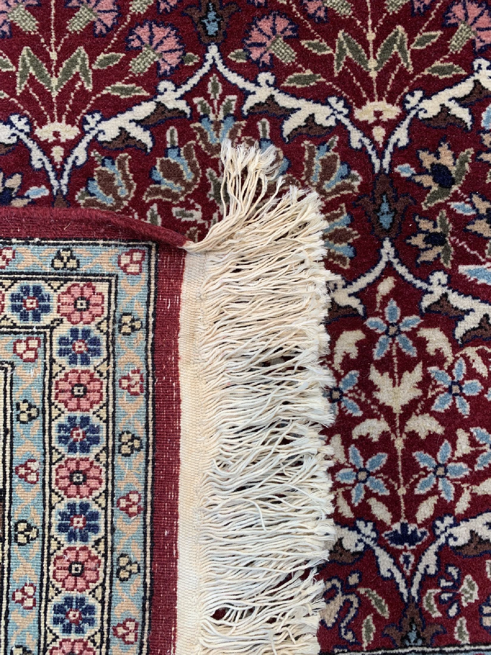Detail d: Hereke Wollteppich, Türkei, ca. 5 Jahre, Wolle auf Baumwolle, ca. 325 x 225 cm, EHZ: 2