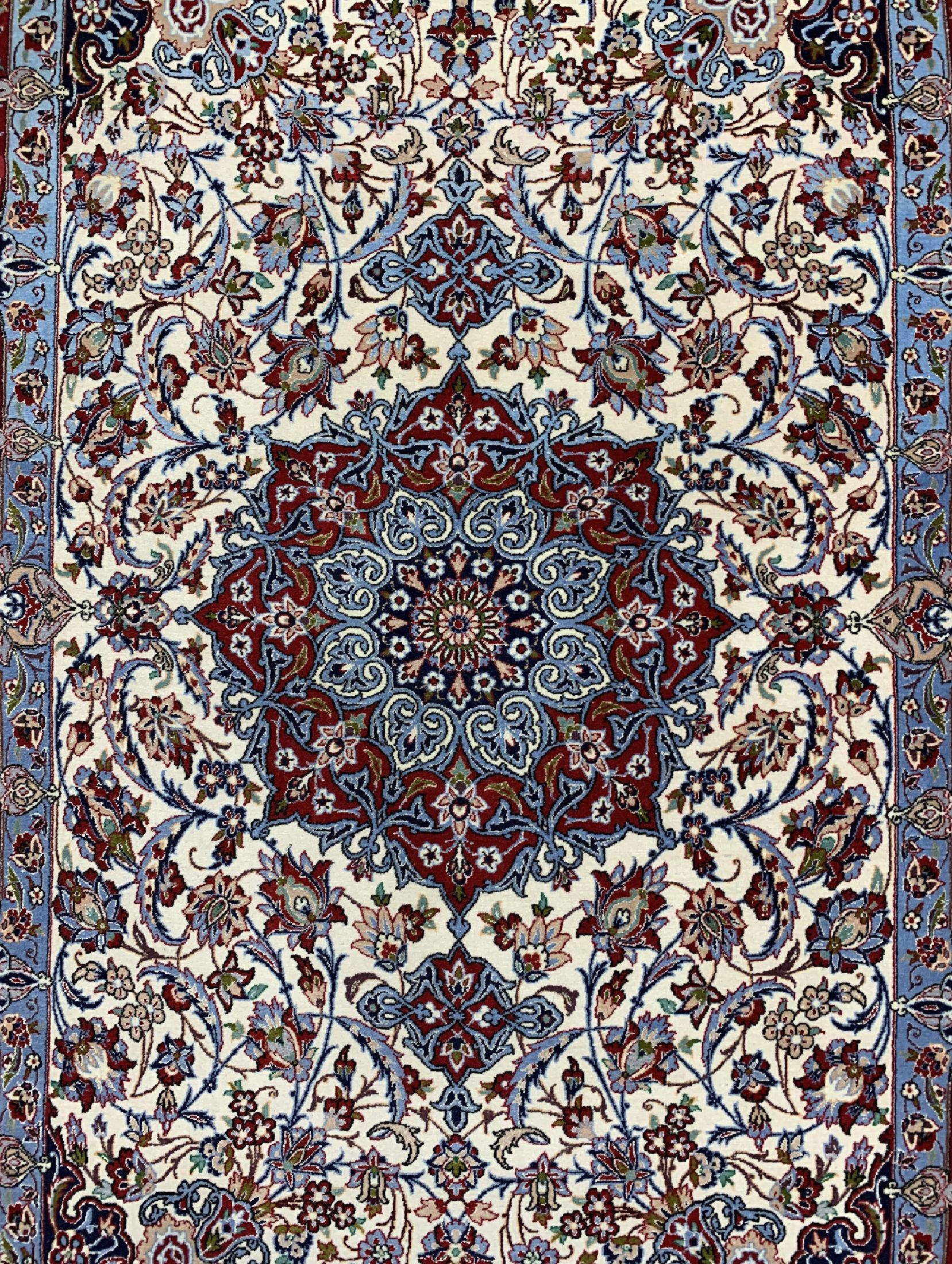 Detail c: Esfahan fein, Persien, ca. 50 Jahre, Korkwolle mit und auf Seide, ca. 177 x 114 cm,ca. 1,0 Mio. Kn/qm, EHZ: 1-2