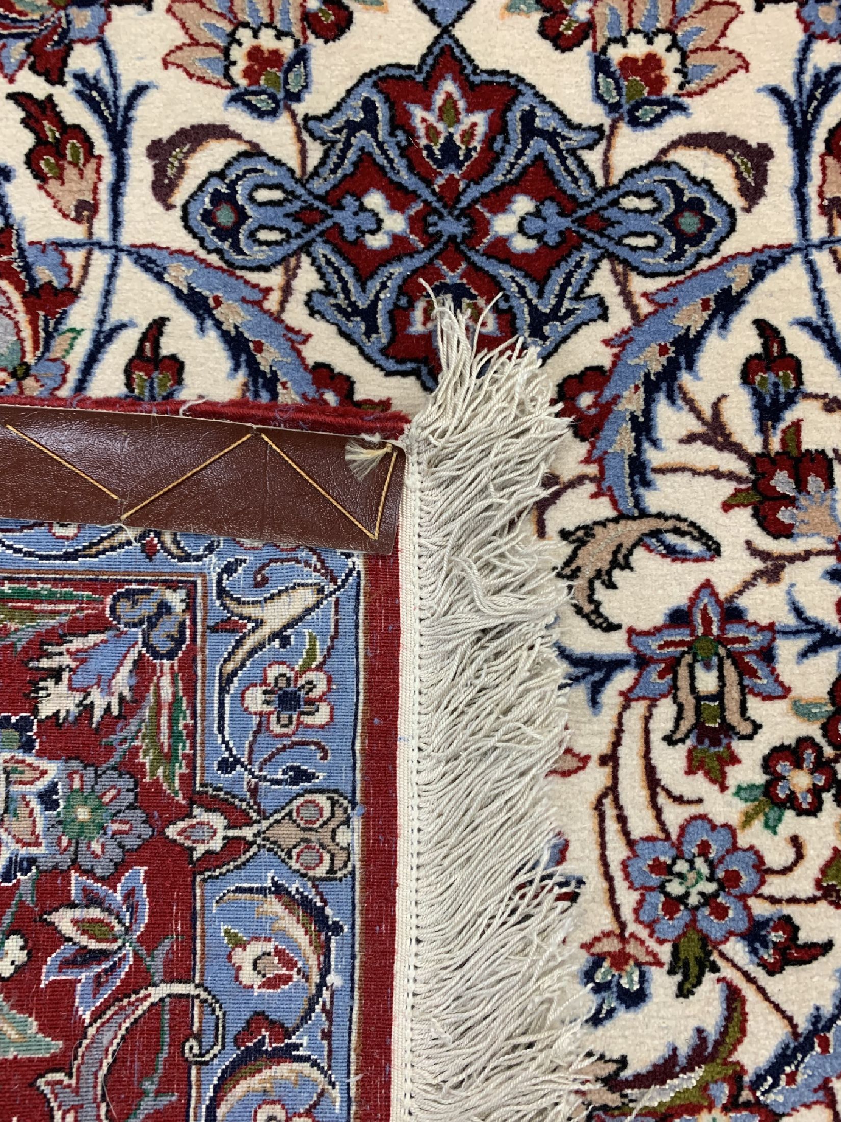 Detail e: Esfahan fein, Persien, ca. 50 Jahre, Korkwolle mit und auf Seide, ca. 177 x 114 cm,ca. 1,0 Mio. Kn/qm, EHZ: 1-2