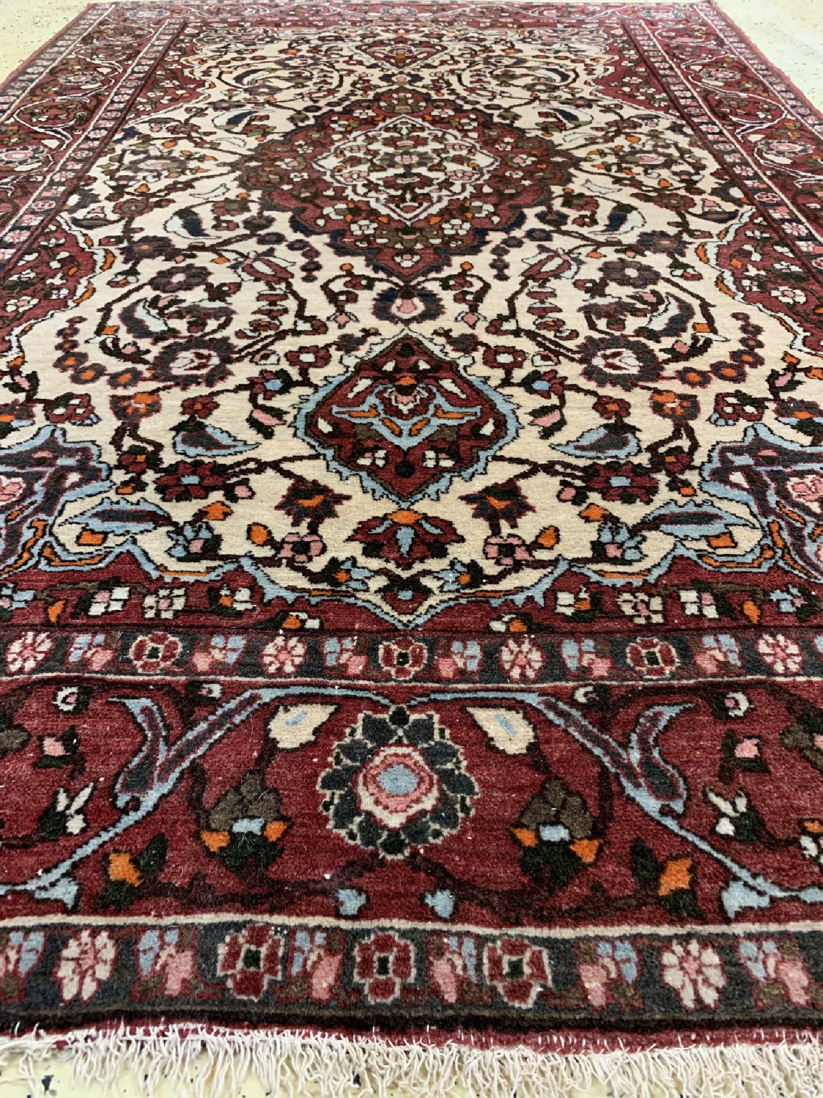 Detail d: Esfahan Mobarake, Persien, um 1940, Wolle auf Baumwolle, ca. 210 x 143 cm, EHZ: 2