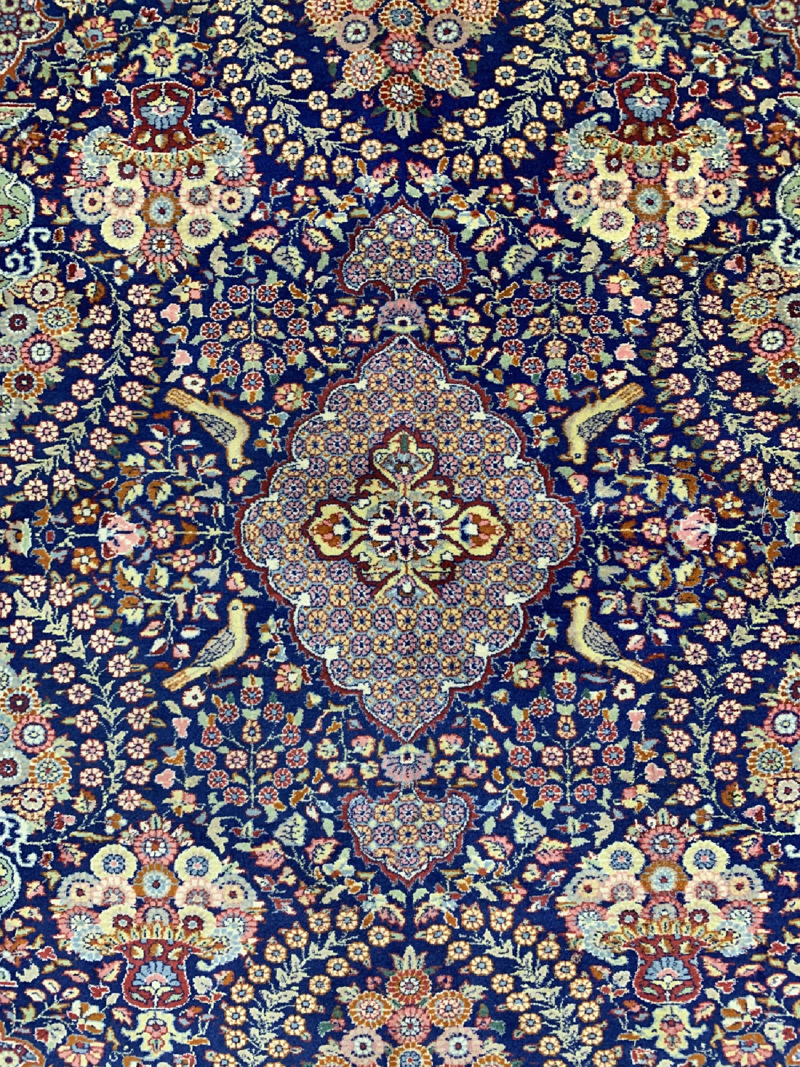 Detail b: Lahor Kork fein, Pakistan, ca. 50 Jahre, Korkwolle auf Baumwolle, ca. 220 x 145 cm, EHZ: 2