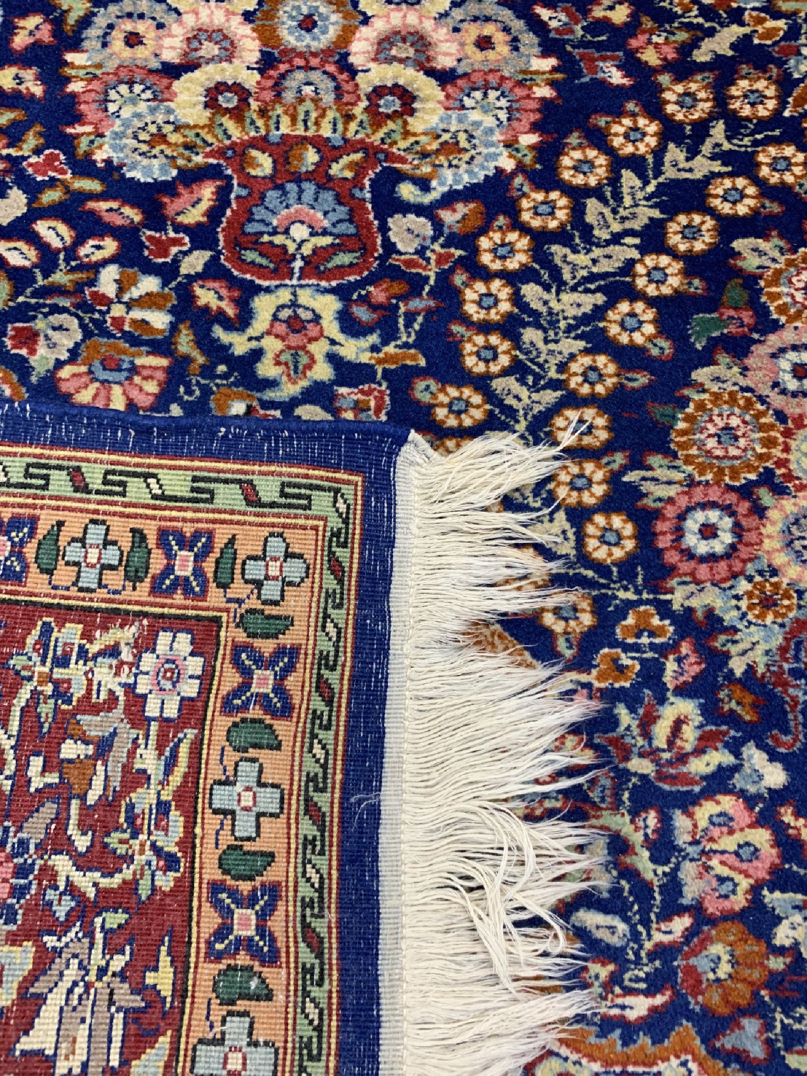 Detail d: Lahor Kork fein, Pakistan, ca. 50 Jahre, Korkwolle auf Baumwolle, ca. 220 x 145 cm, EHZ: 2