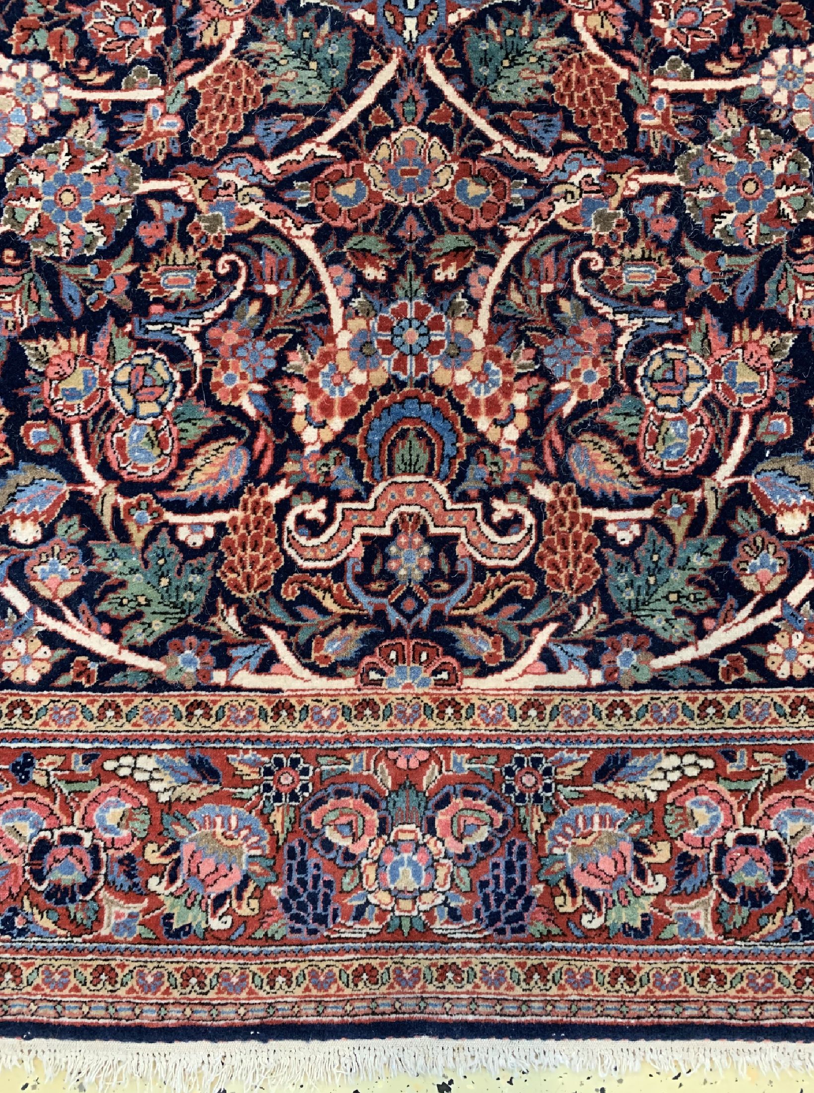 Detail b: Keschan Kork alt, Persien, um 1940, Korkwolle auf Baumwolle, ca. 208 x 135 cm, EHZ: 2