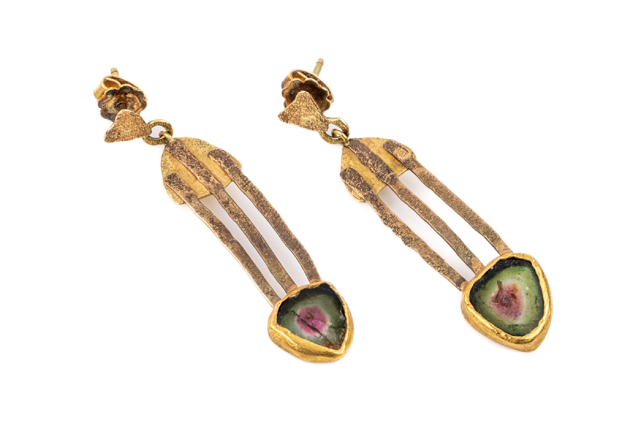 Paar 14 kt Gold Turmalin-Ohrstecker, GG 585/000, außergewöhnliche Gestaltung, längliche bewegl. Abhängung, 2 Wassermelonenturmaline, L. ca. 4.0 ...