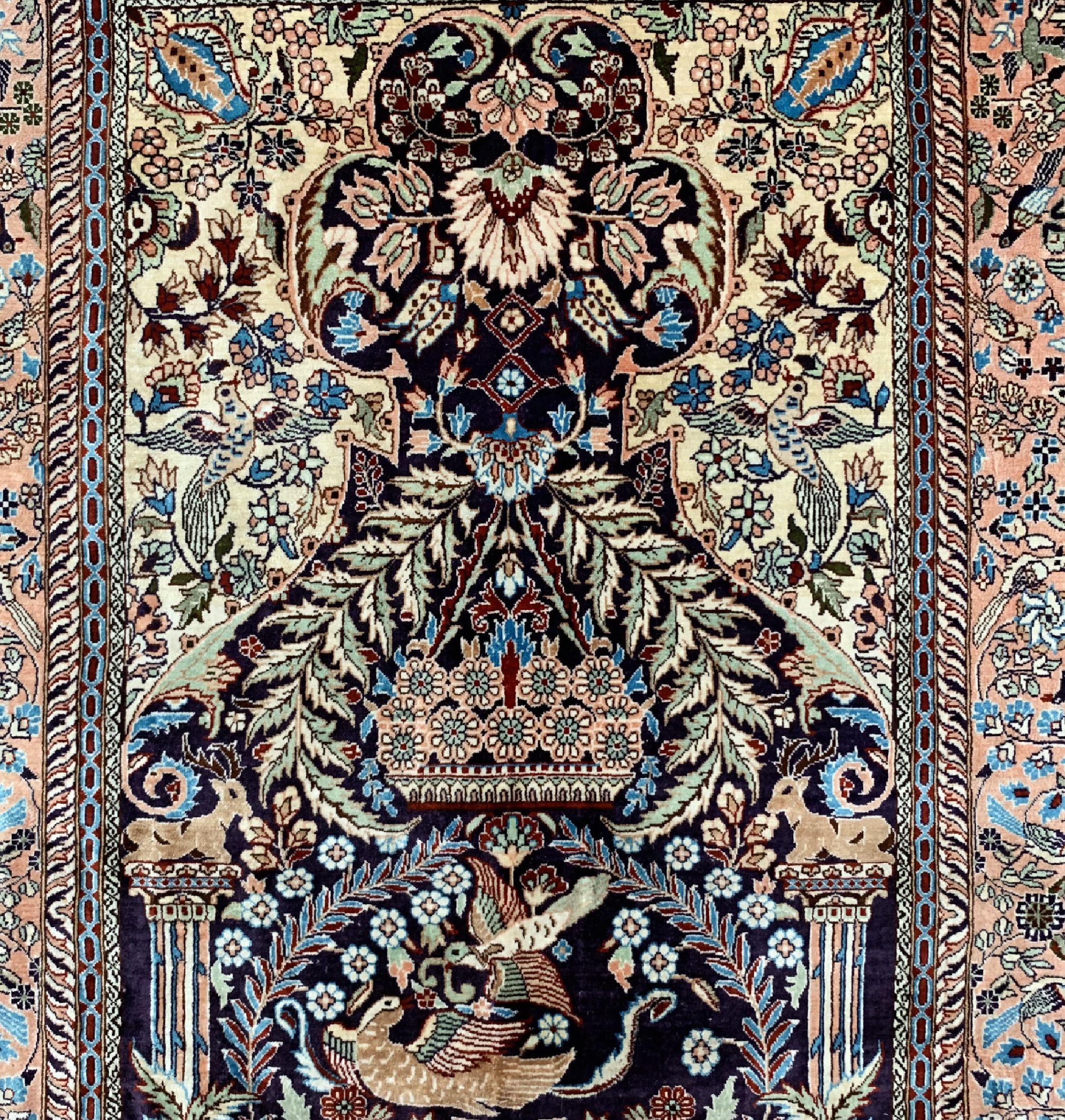 Detail c: Hereke Seide, China, ca. 50 Jahre, reine Naturseide, ca. 153 x 92 cm, ca. 1,0 Mio. Kn/qm, EHZ: 1-2