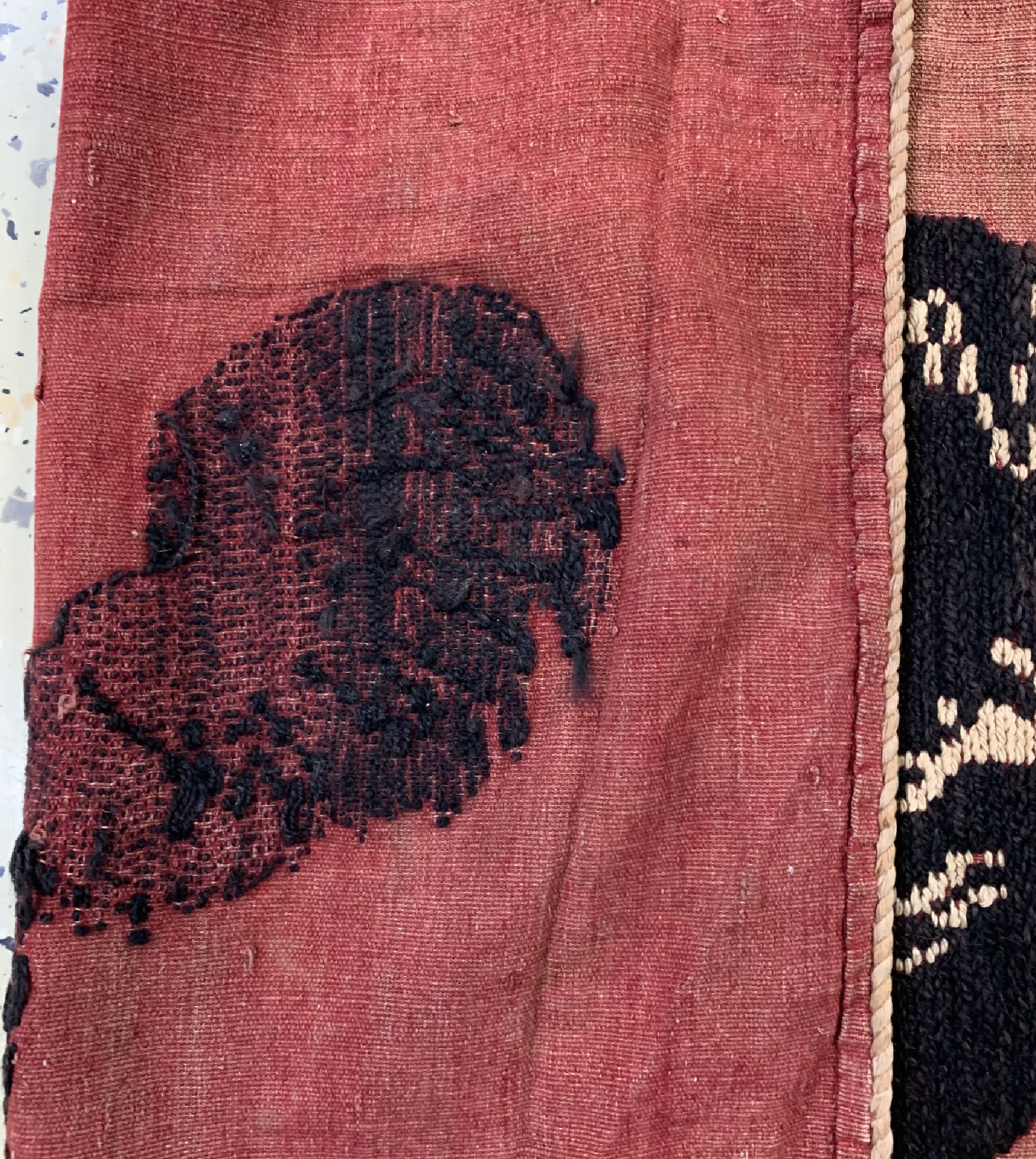 Detail d: Stickerei alt, Turkmenistan, um 1920, Wolleauf Wolle, ca. 124 x 56 cm, EHZ: 2
