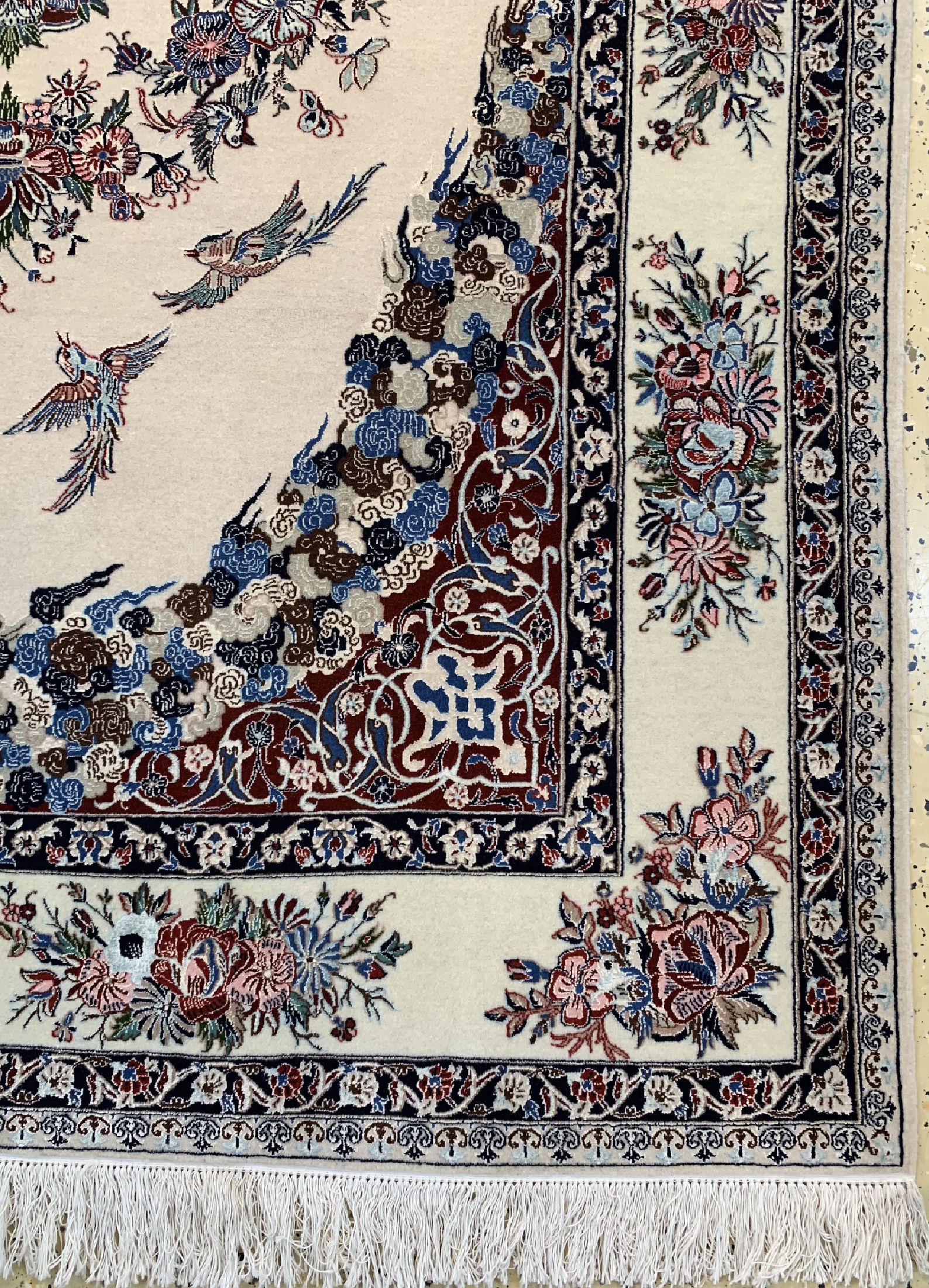 Detail a: Nain fein(6 La) Persien, signiert(Habibian), um 1970, Korkwolle mit Seide, ca. 212 x 140 cm, ca. 1,0 Mio. Kn/qm, EHZ: 2, (Wasserschaden).