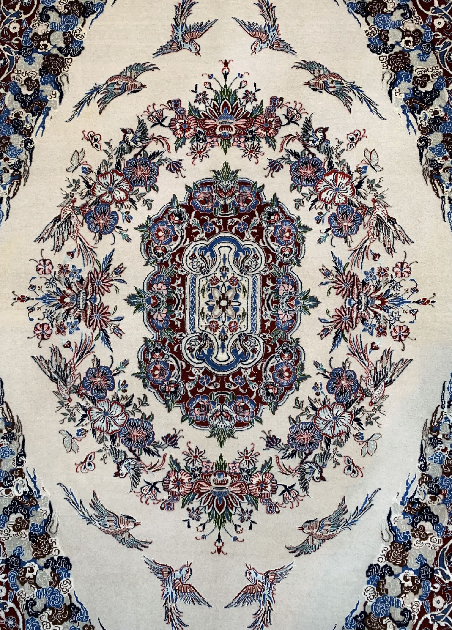 Detail c: Nain fein(6 La) Persien, signiert(Habibian), um 1970, Korkwolle mit Seide, ca. 212 x 140 cm, ca. 1,0 Mio. Kn/qm, EHZ: 2, (Wasserschaden).