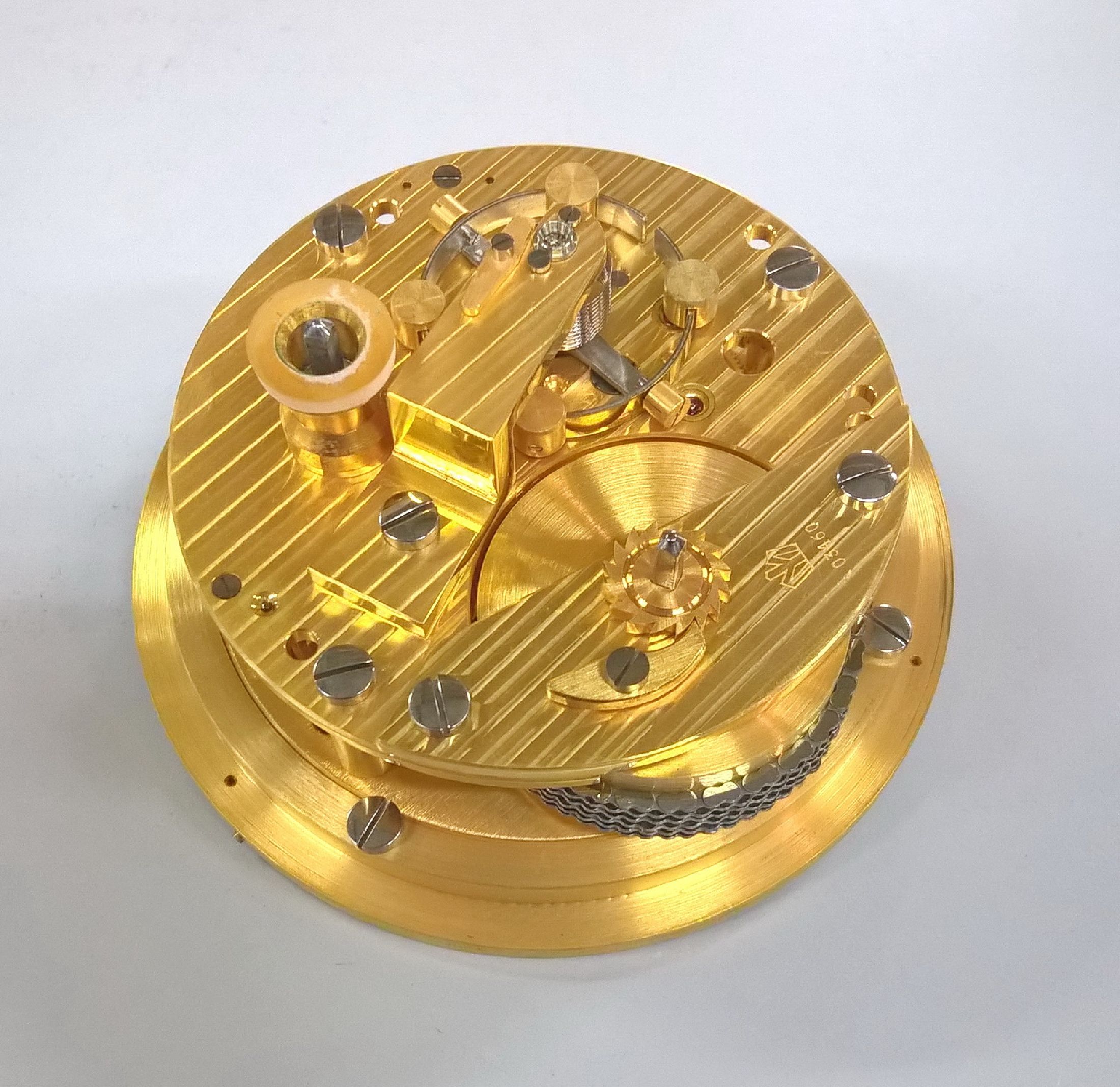 Detail c: Marine-Chronometer, Poljot, Russland um 1977 , dreiteiliges Holzgehäuse mit Messingbeschlägen und seitliche Klappgriffe, Übergehäuse mit ...