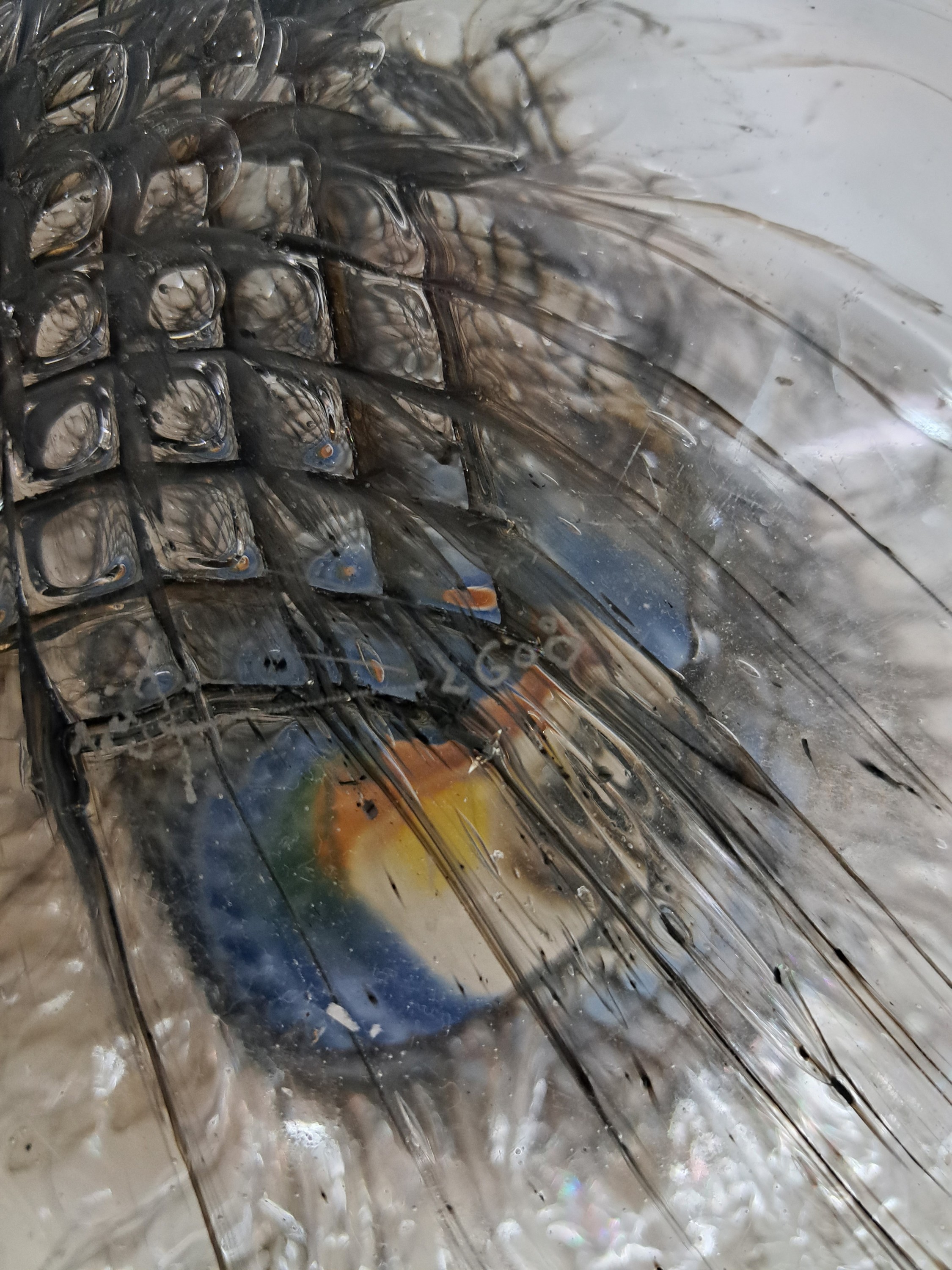 Detail i: Glasobjekt von Jörg F. Zimmermann, geb.1940 Uhlingen bei Göttingen,lebt und arbeitet in Stuttgart, seit 1976 Dozent für Glasgestaltung an der ...