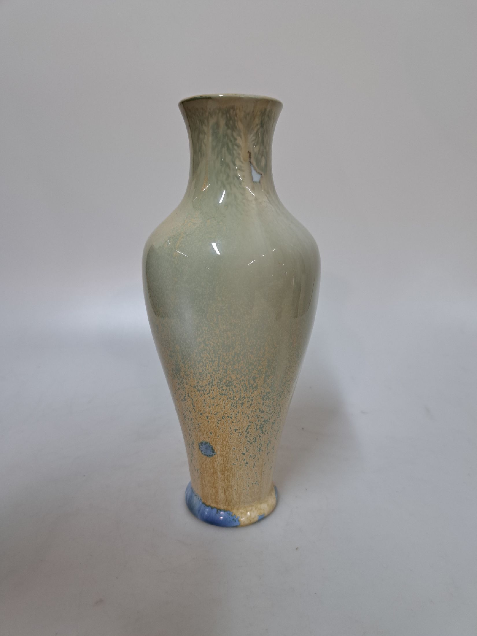 Detail a: Drei Jugendstilvasen, 1. Sevres 1908, beigefarbene und blaue Laufglasur,am Boden bez. Sevres 1908, H. ca- 22 cm, 2. Vase mit Seerosenmotiv, ...