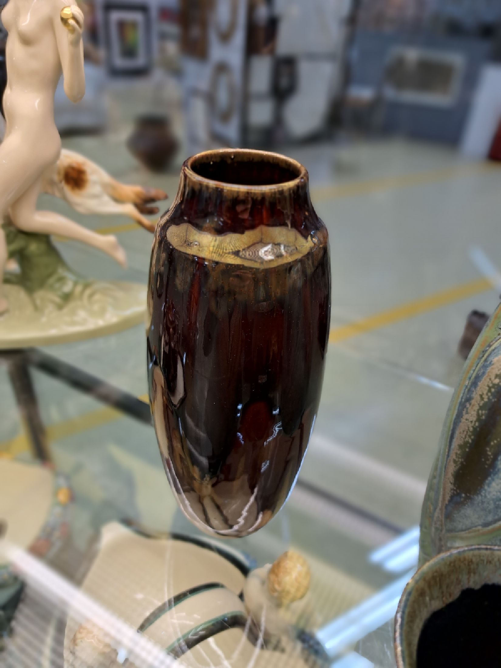 Detail d: Vier Jugendstilvasen, Frankreich, um 1900, 1. Danbac, mit vier Henkeln, grünlich- blaue Laufglasur, H. ca. 24 cm, 2. Vase Auguste Delaherche, ...