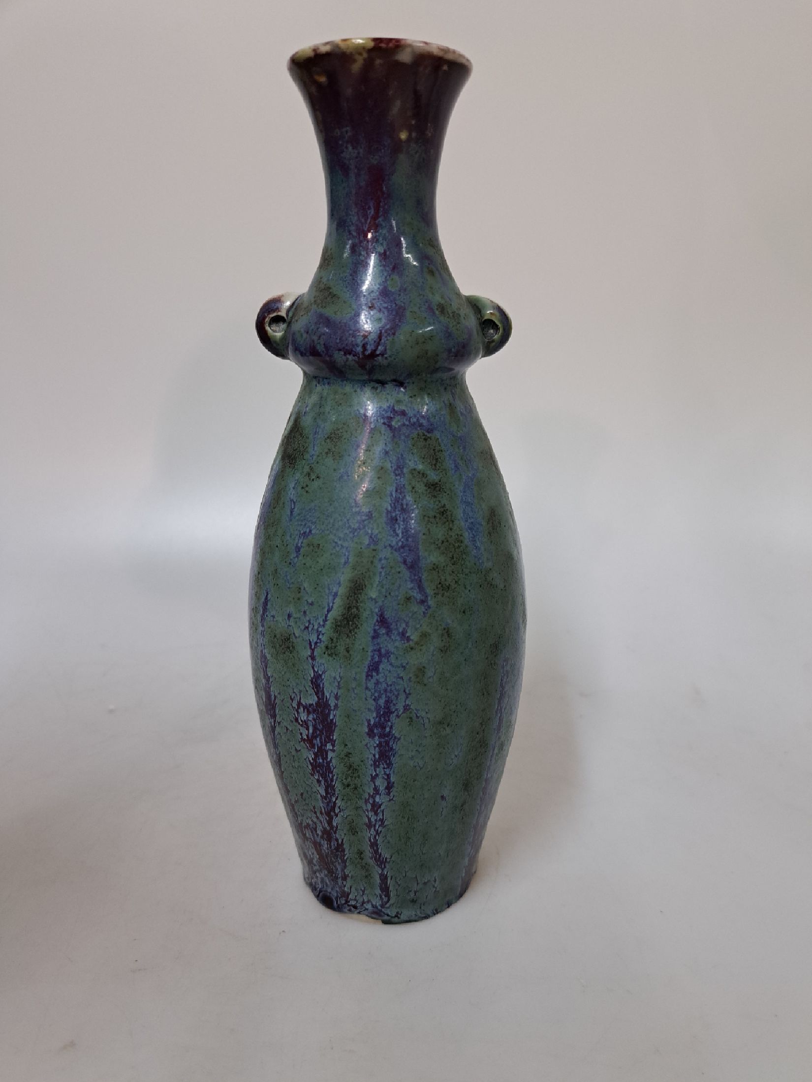 Detail h: Vier Jugendstilvasen, Frankreich, um 1900, 1. Danbac, mit vier Henkeln, grünlich- blaue Laufglasur, H. ca. 24 cm, 2. Vase Auguste Delaherche, ...
