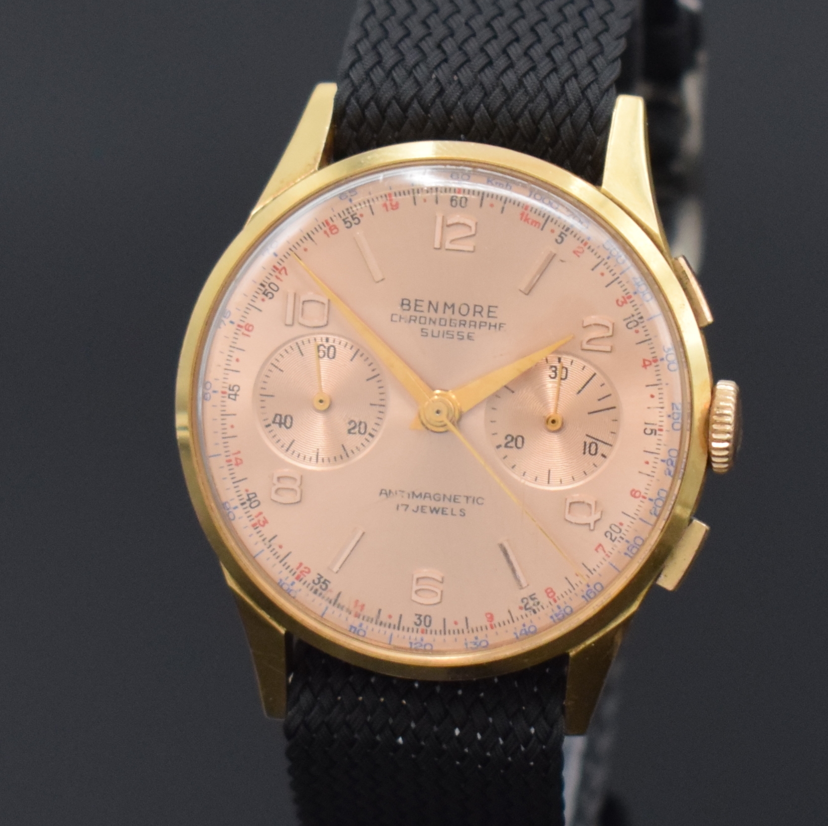 Detail a: BENMORE / CHRONOGRAPHE SUISSE Herrenchronograph in RG 750/000, Schweiz um 1950, Handaufzug, Boden aufgedr., kupferfarb. Zifferbl. m. gold. Std.-Ind. ...