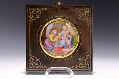 Image 26706235 - Enamel picture, around 1900, copy after Raphael, Mary and Anna with boy John and baby Jesus, enamel painting, round, wooden frame with brass inlays and mother-of-pearl inlays, total dimensions approx. 14.3 x 14.3 cm