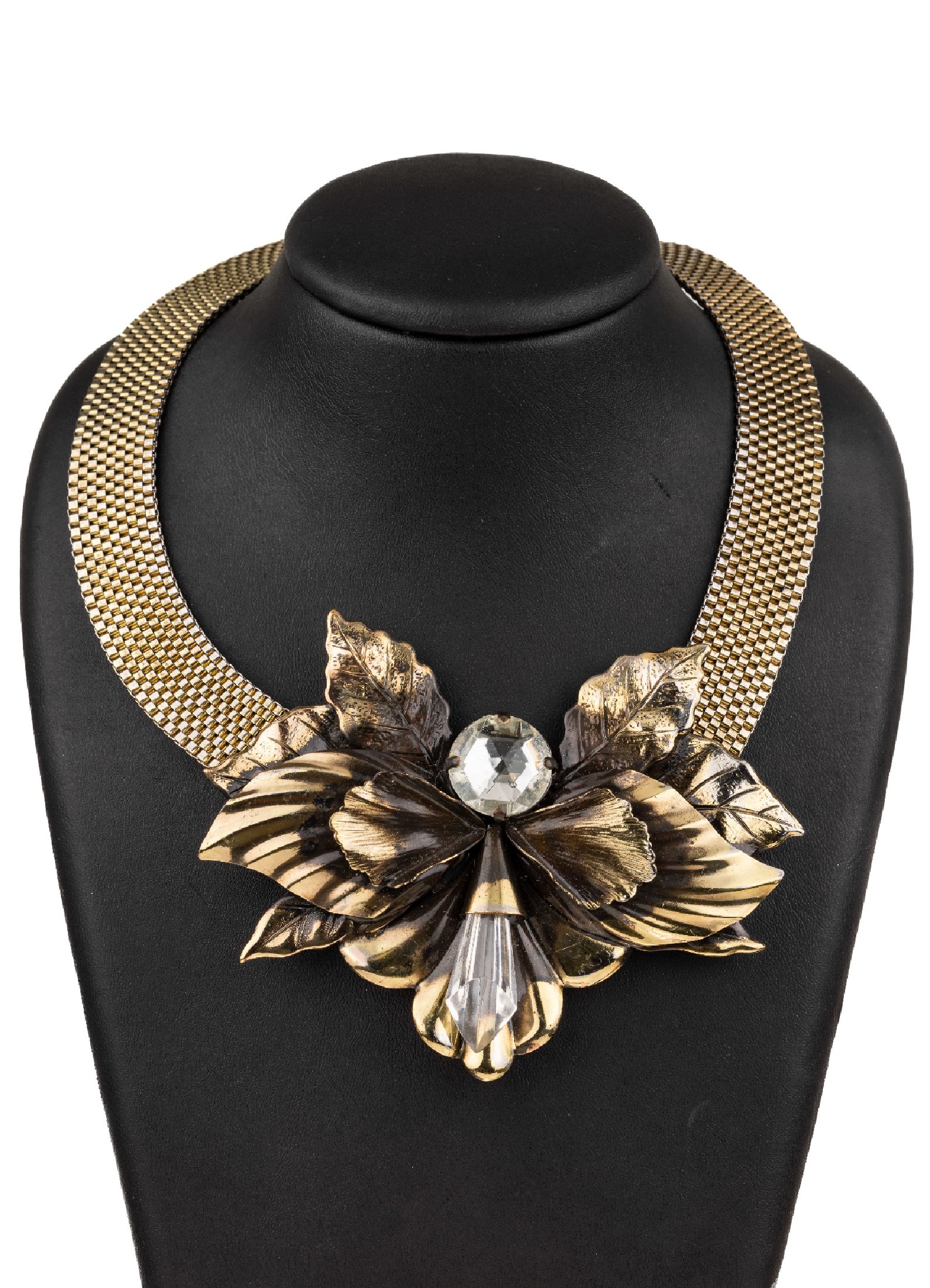 Ausgefallenes Designer Collier, Metall, 1960er Jahre, Mittelteil florale geometrische Gestaltung mit facett. farblosen Strasssteinen, Kette ...