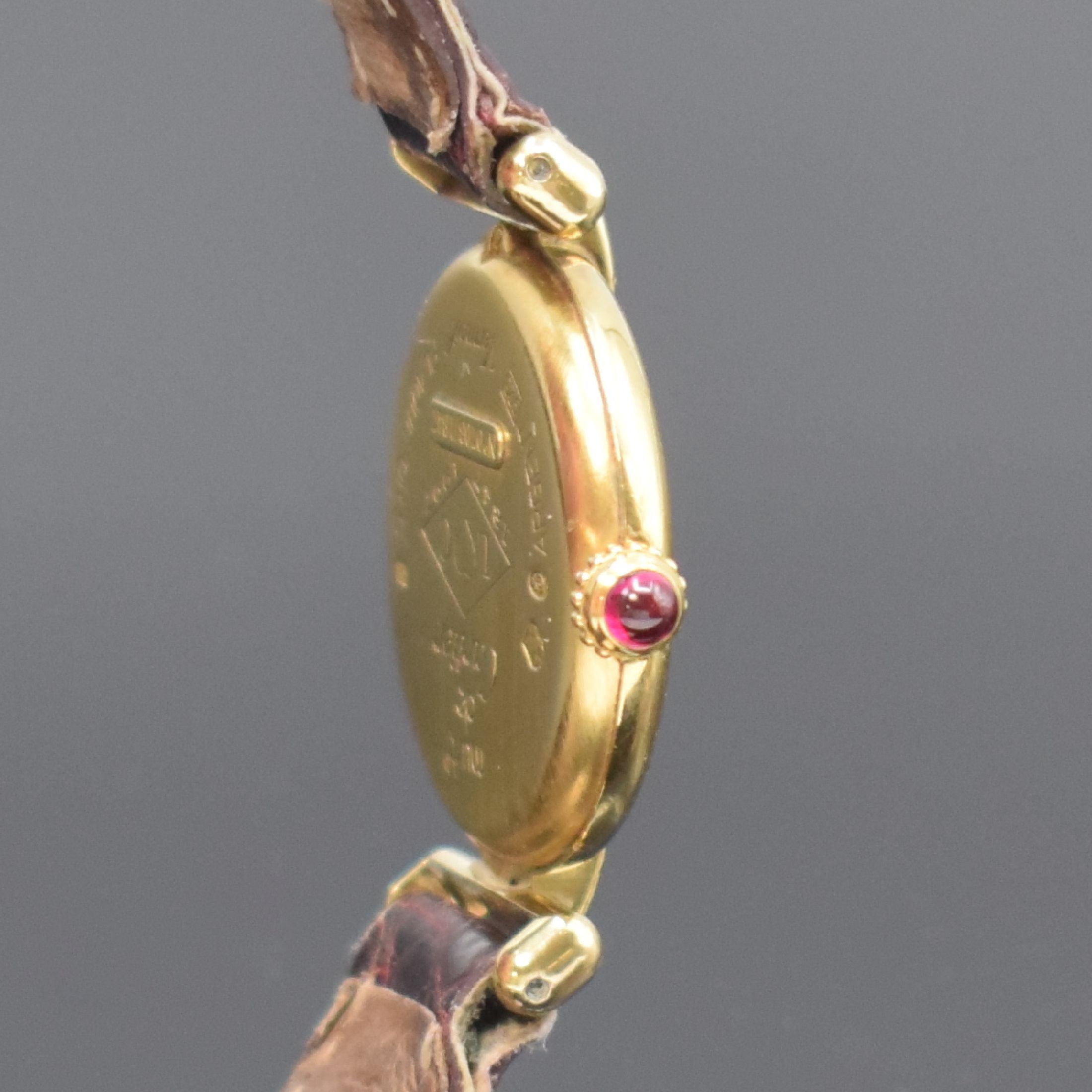 Detail c: CARTIER Limitierte Damenarmbanduhr zum 150- jährigen Jubiläum der Firma Cartier, Schweiz 1997, quarz, lim. Auflage v. 1847 Stück, rücks. entspr. ...