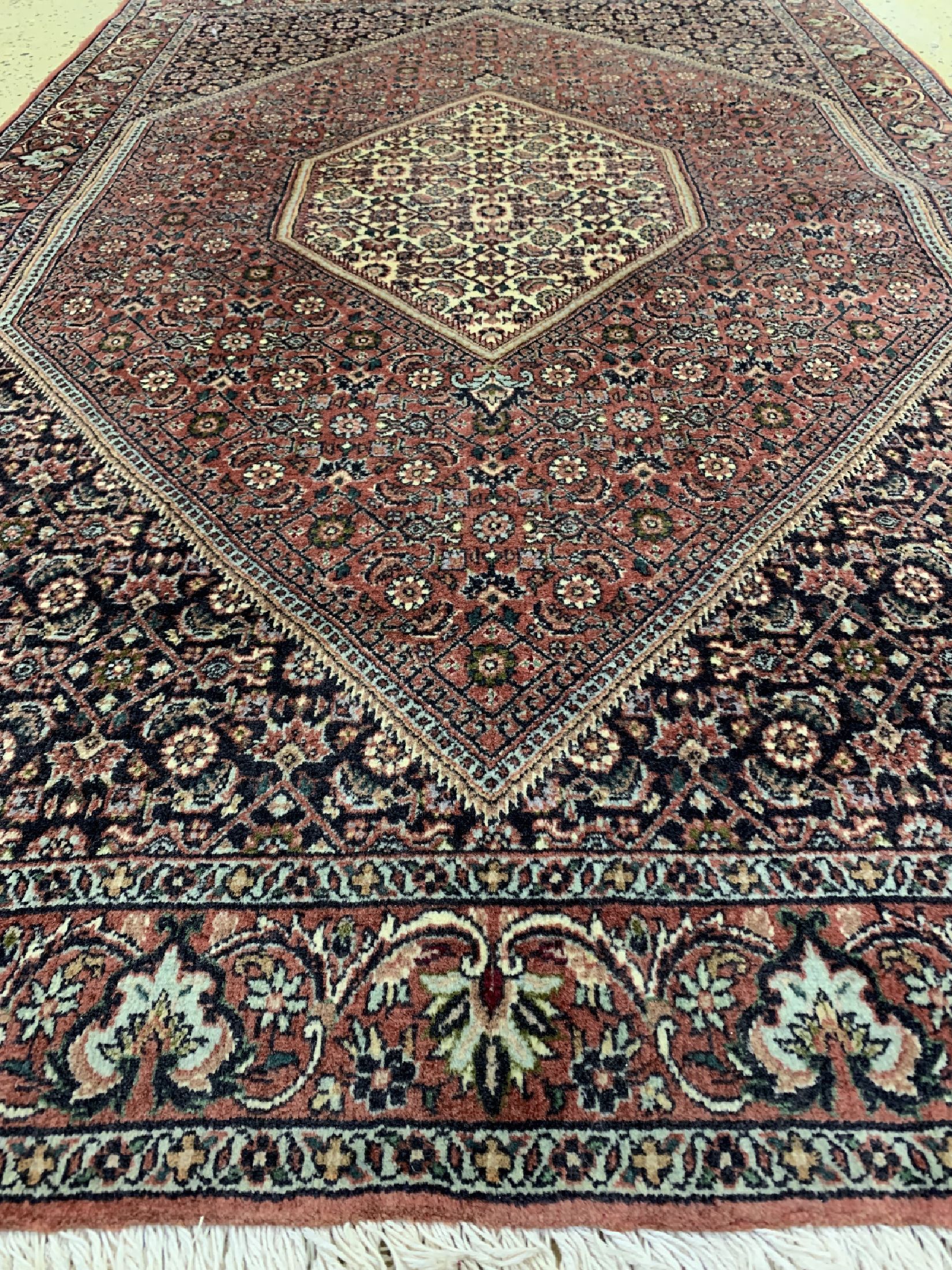 Detail d: Bidjar Kork fein, Persien, ca. 50 Jahre, Korkwolle auf Baumwolle, ca. 173 x 111 cm, gereinigt, EHZ: 1-2