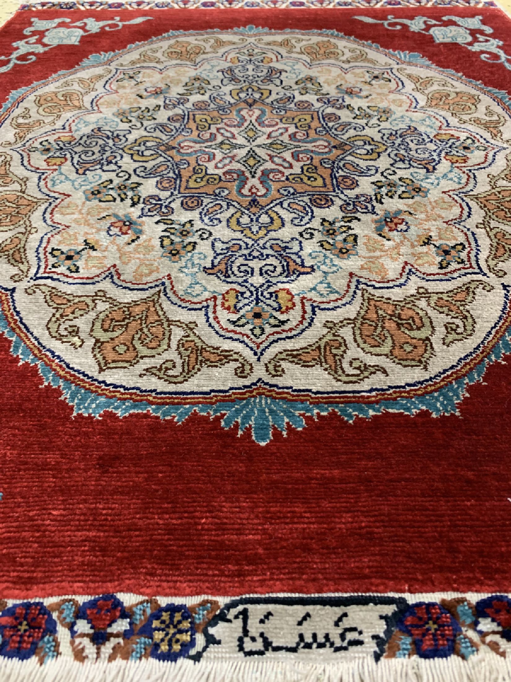 Detail c: Kayseri Seide alt, Türkei, um 1950, reine Naturseide, ca. 75 x 62 cm, EHZ: 2