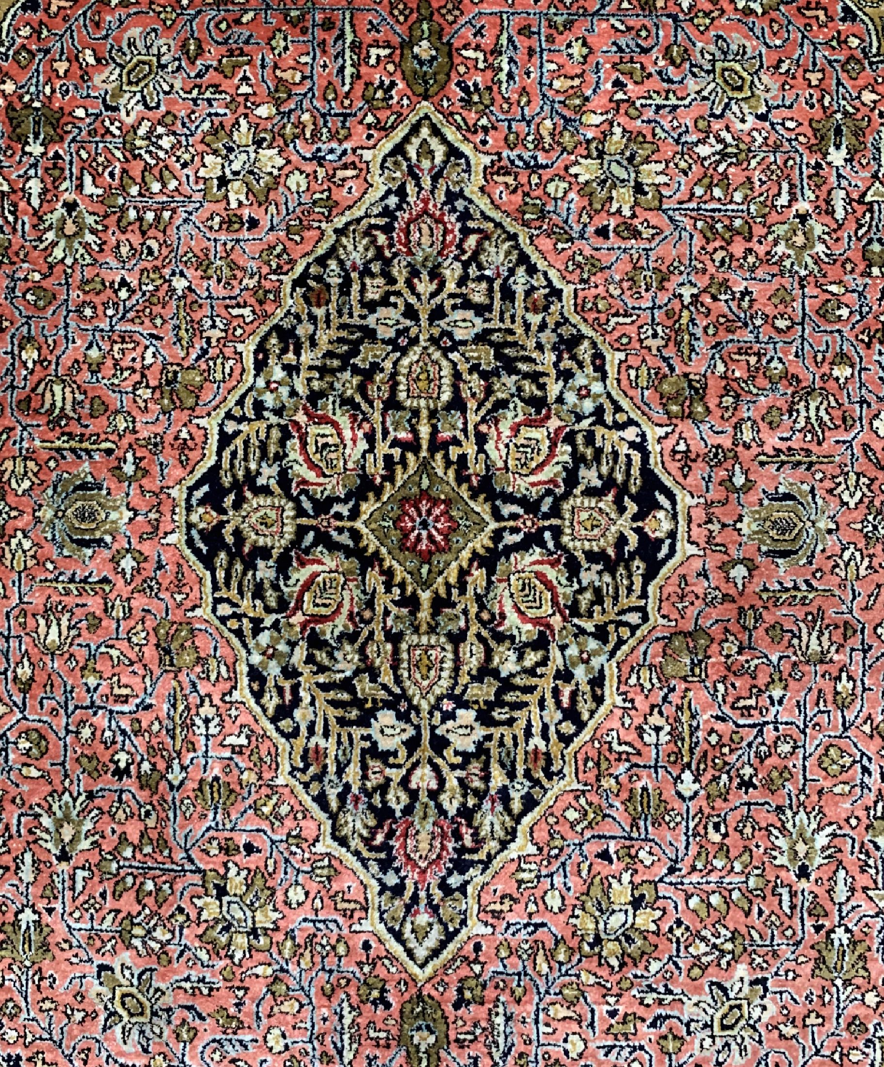 Detail c: Ghom Seide, Persien, um 1950, reine Naturseide, ca. 185 x 107 cm, EHZ: 2