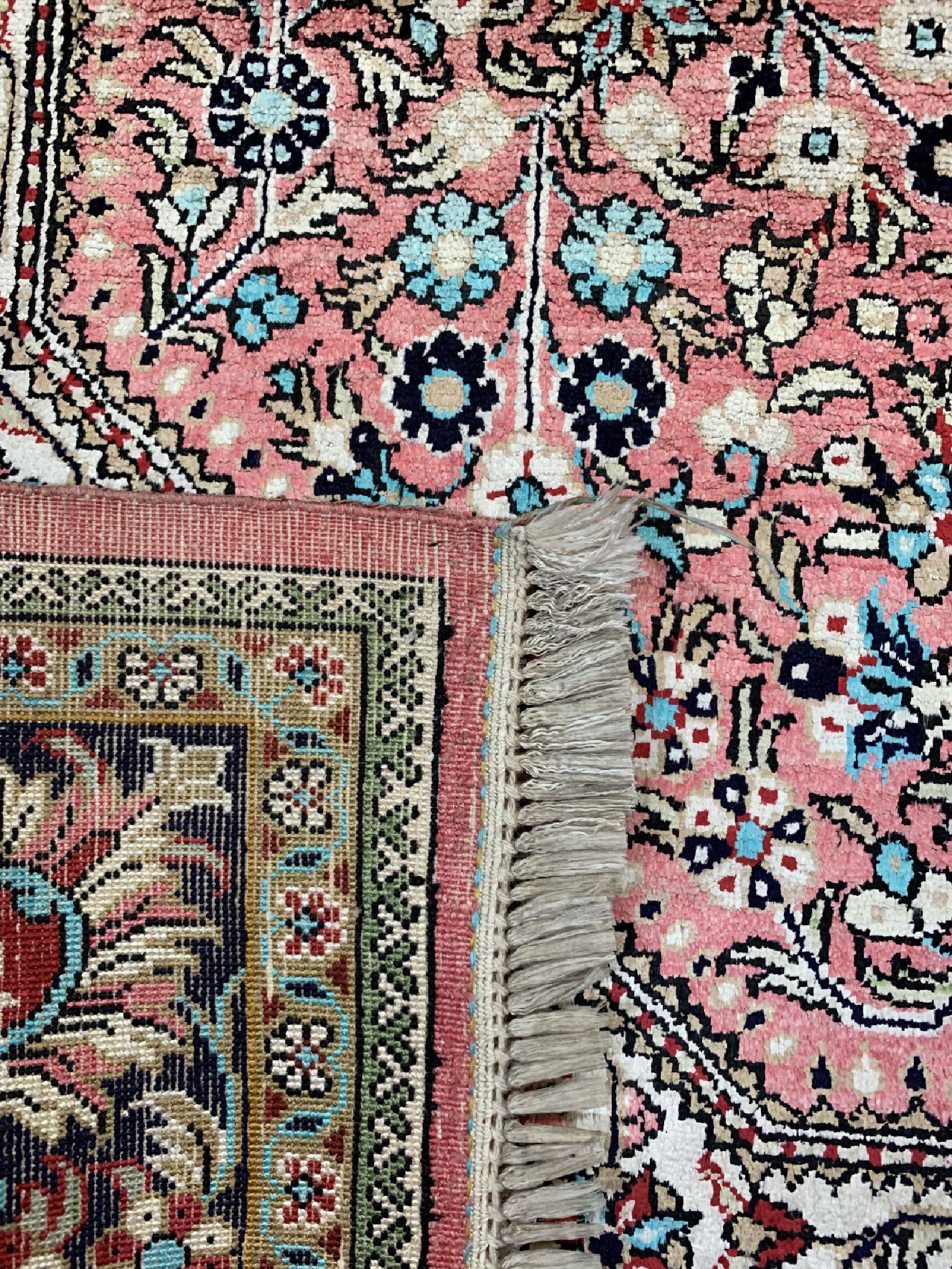 Detail e: Ghom Seide, Persien, um 1960, reine Naturseide, ca. 165 x 108 cm, EHZ: 1-2