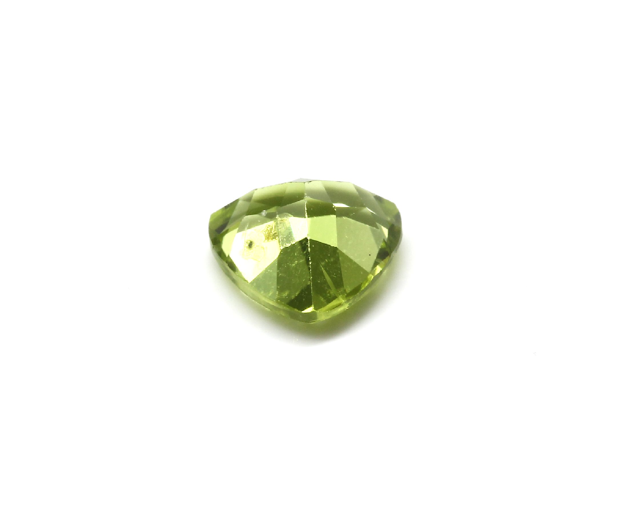 Detail b: Lot 4 lose Peridots, ca. 10.78 ct, facett. Triangeln