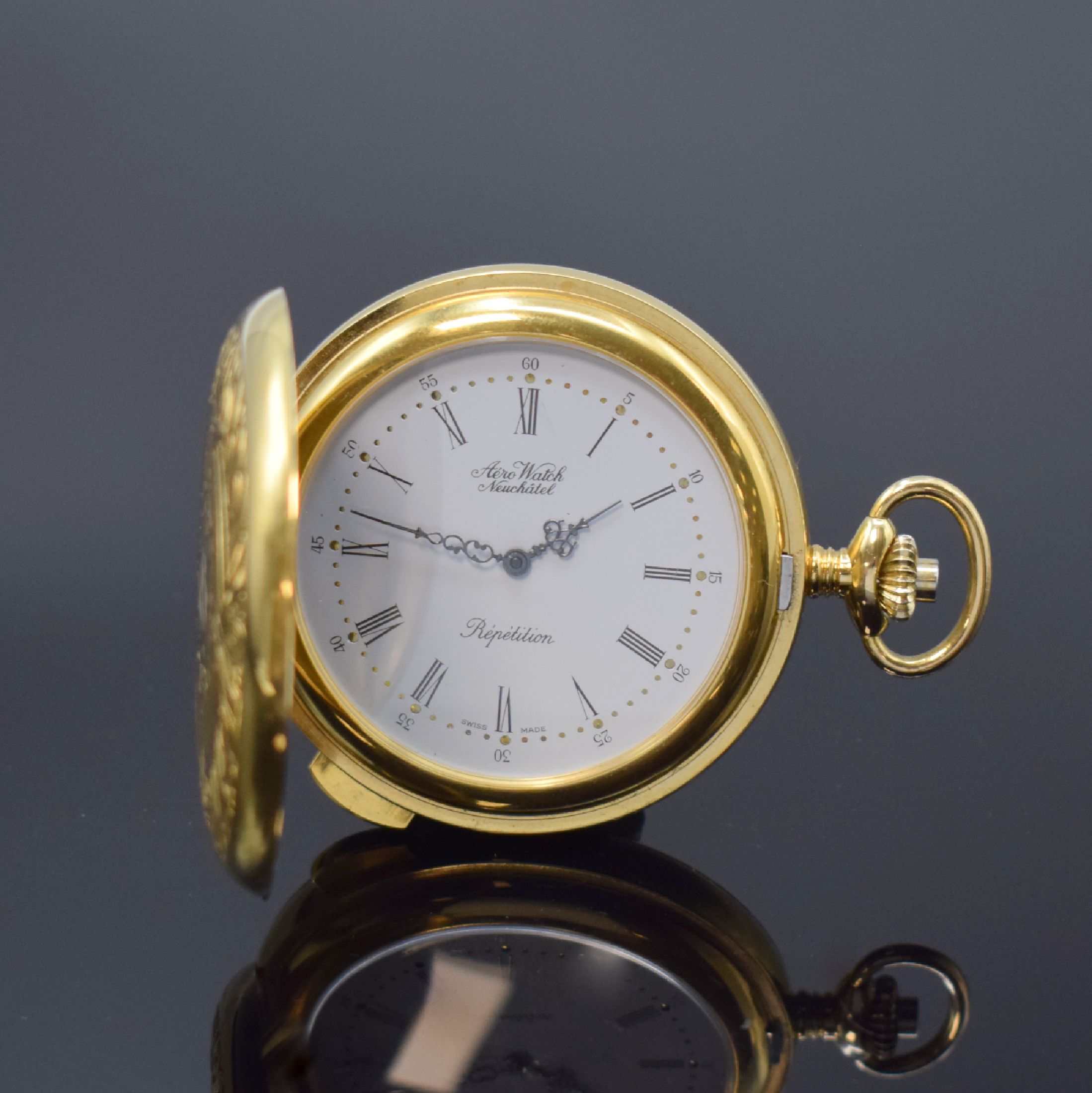 AERO WATCH Neuchatel vergoldete Savonette mit 5 Minutenrepetition, Schweiz 1970er Jahre, guill. Boden aufgedr., floral grav. Sprungdeckel m. ...