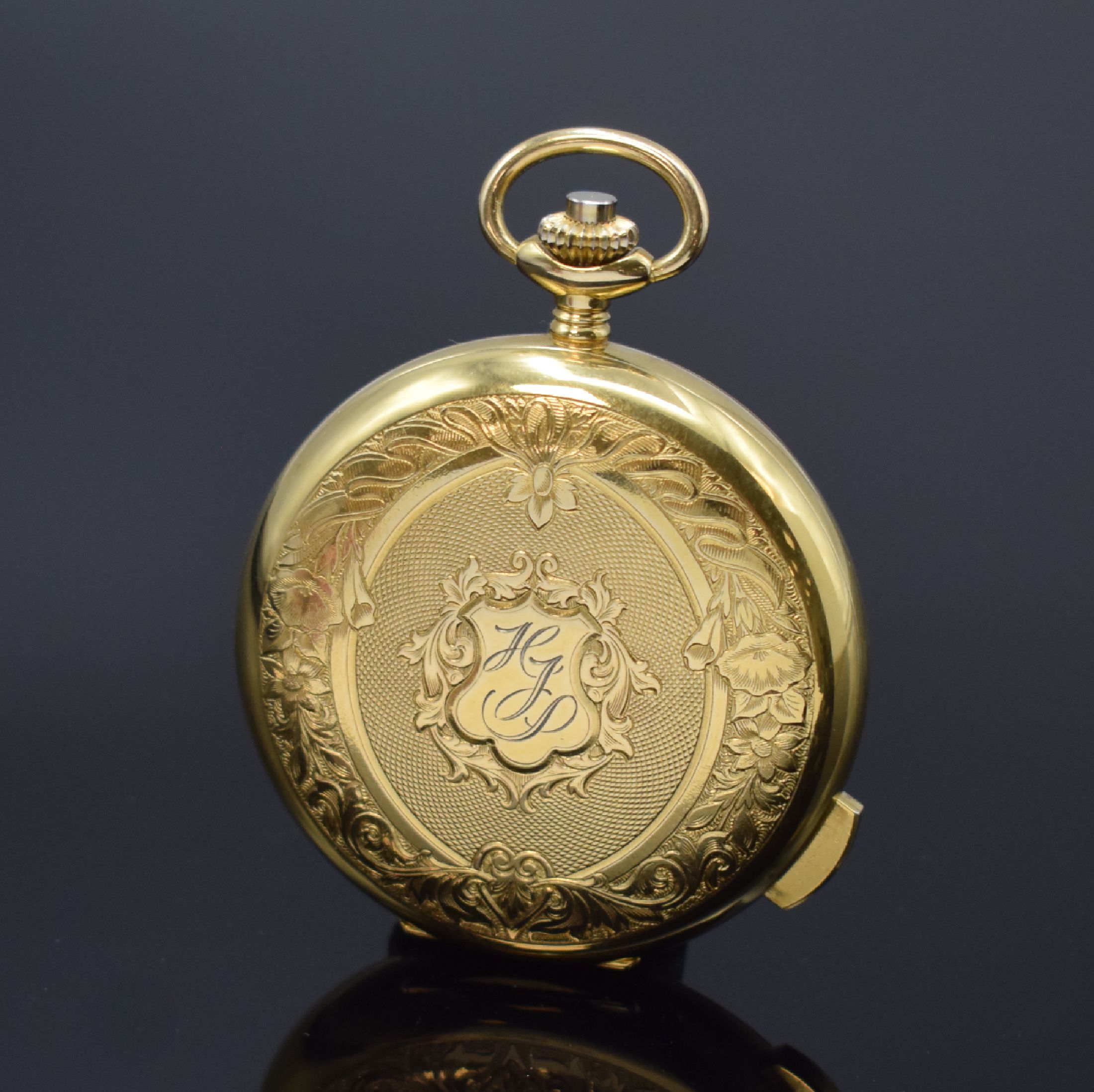 Detail a: AERO WATCH Neuchatel vergoldete Savonette mit 5 Minutenrepetition, Schweiz 1970er Jahre, guill. Boden aufgedr., floral grav. Sprungdeckel m. ...