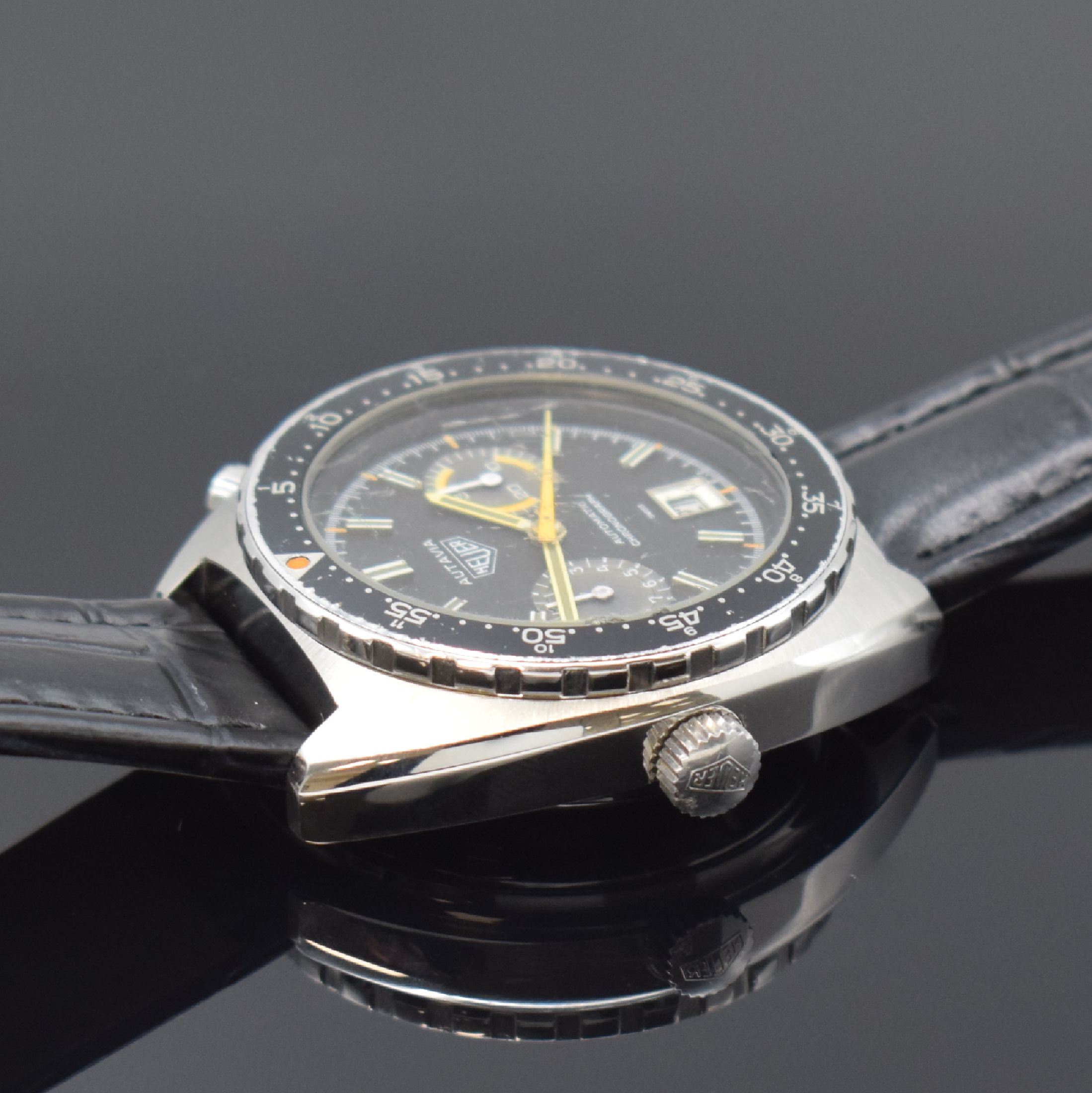 Detail b: HEUER Autavia Herrenarmbanduhr mit Chronograph in Stahl Referenz 11630, Schweiz um 1975, Automatik, massives Geh., Boden geschr., beids. drehbare ...