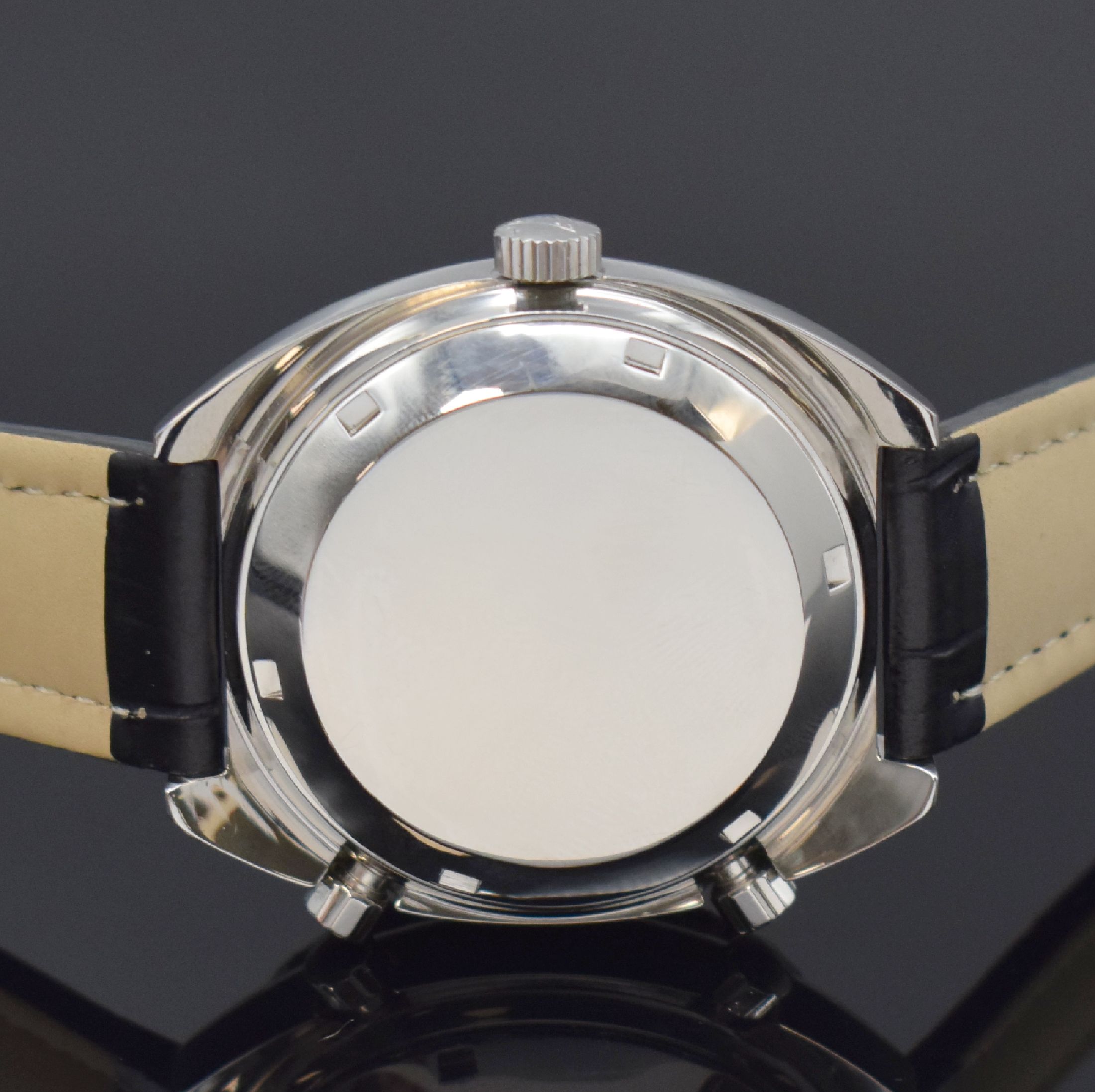 Detail d: HEUER Autavia Herrenarmbanduhr mit Chronograph in Stahl Referenz 11630, Schweiz um 1975, Automatik, massives Geh., Boden geschr., beids. drehbare ...
