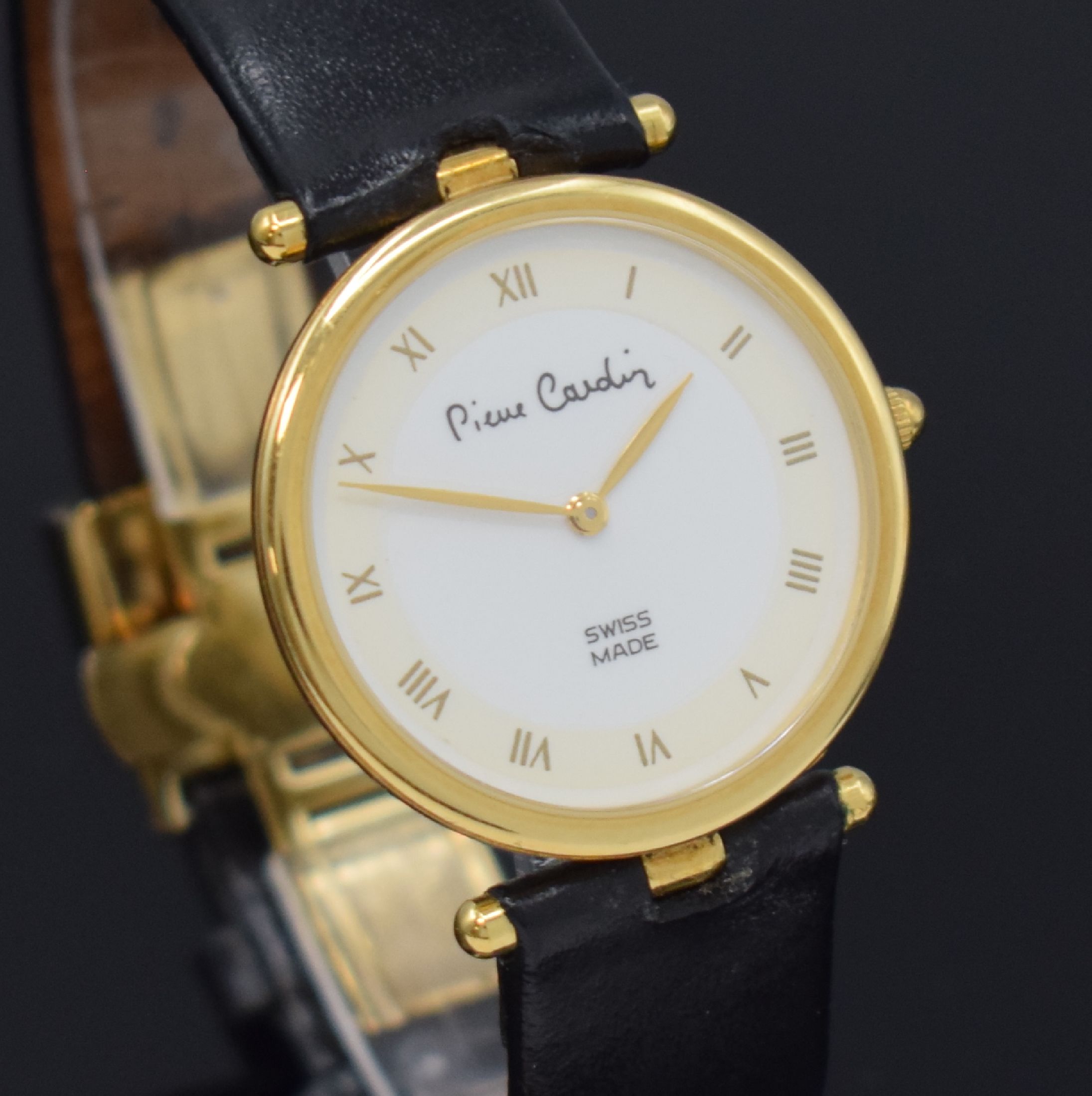 Detail c: PIERRE CARDIN Armbanduhr in GG 750/000, Schweiz um 1990, quarz, 2-teil. Gehäuse, Boden aufgedr., 2-farb. Zifferbl. m. röm. Zahlen, gold. Zeiger, D. ...